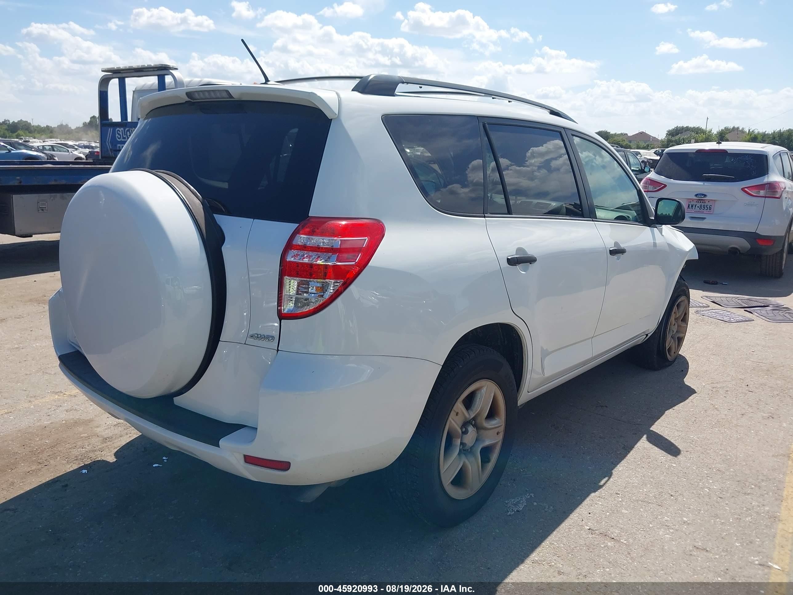 2011 Toyota Rav4   White vin: 2T3BF4DV8BW098536