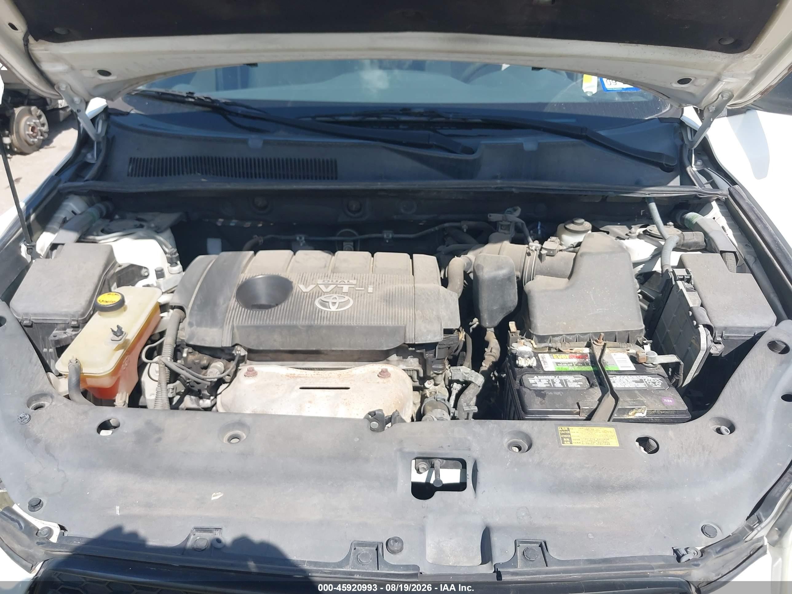2011 Toyota Rav4   White vin: 2T3BF4DV8BW098536