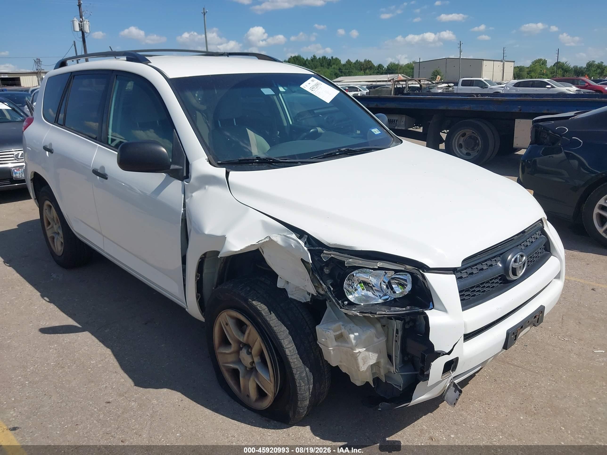 2011 Toyota Rav4   White vin: 2T3BF4DV8BW098536
