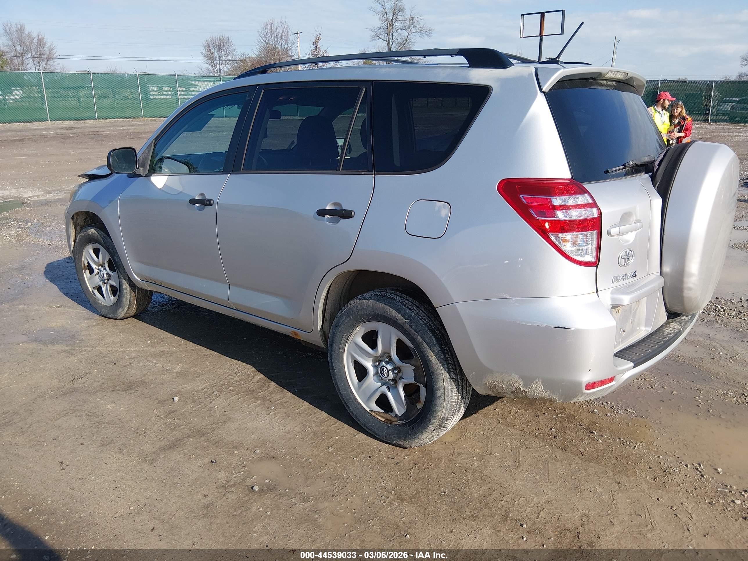 2011 Toyota Rav4 Silver vin: 2T3BF4DV8BW124519