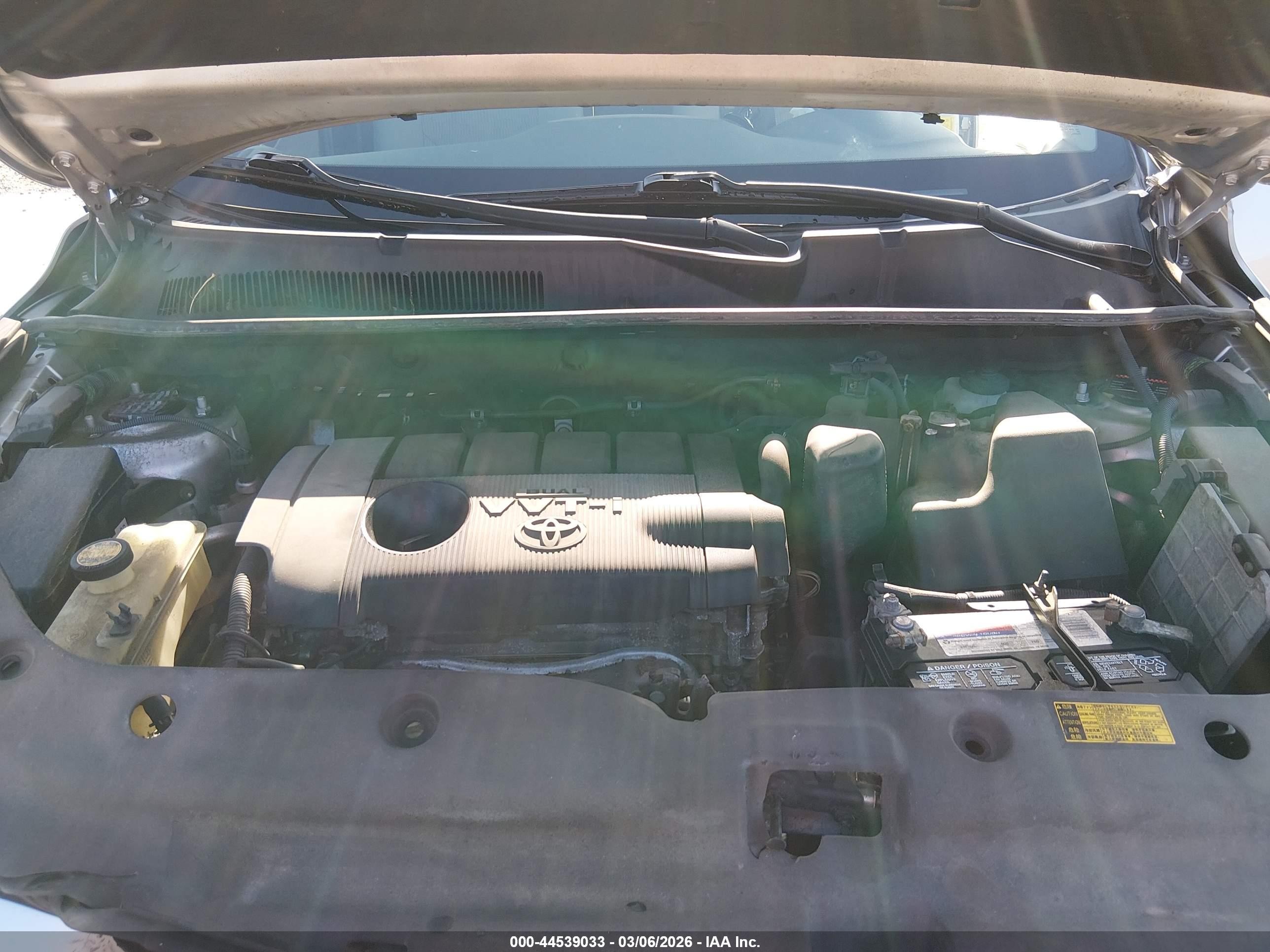 2011 Toyota Rav4 Silver vin: 2T3BF4DV8BW124519