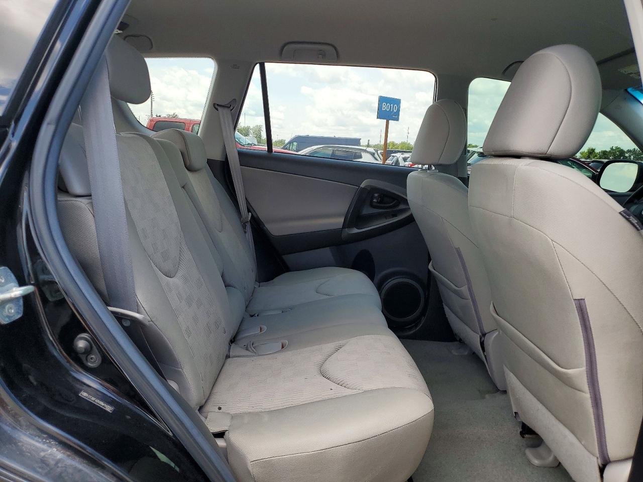 2011 Toyota Rav4 Base Black vin: 2T3BF4DV8BW140557