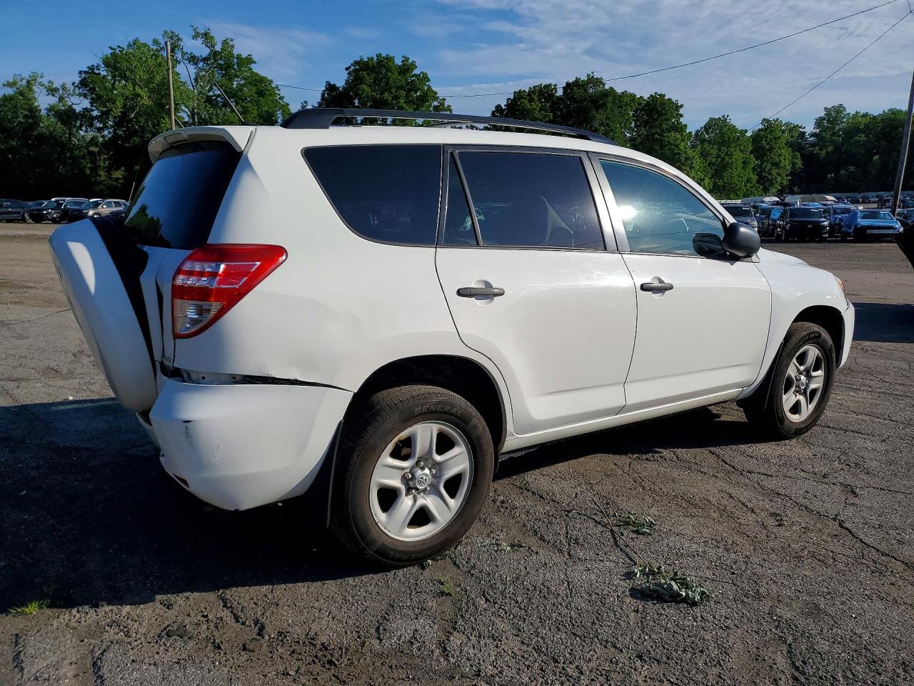 2011 Toyota Rav4 Base White vin: 2T3BF4DV8BW149534