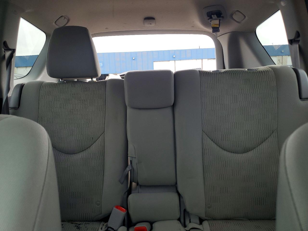 2011 Toyota Rav4 Base Tan vin: 2T3BF4DV8BW149551