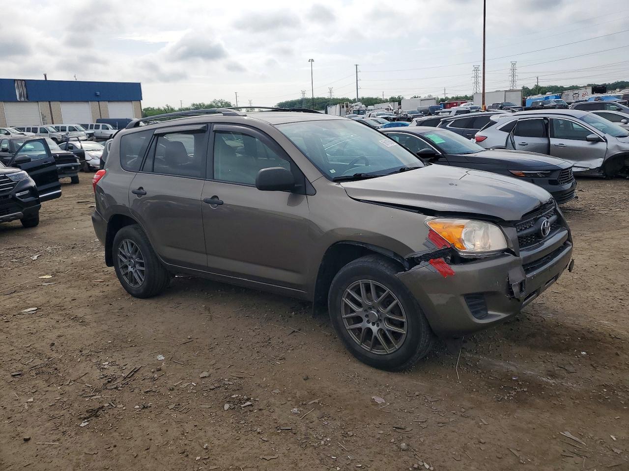 2011 Toyota Rav4 Base Tan vin: 2T3BF4DV8BW149551