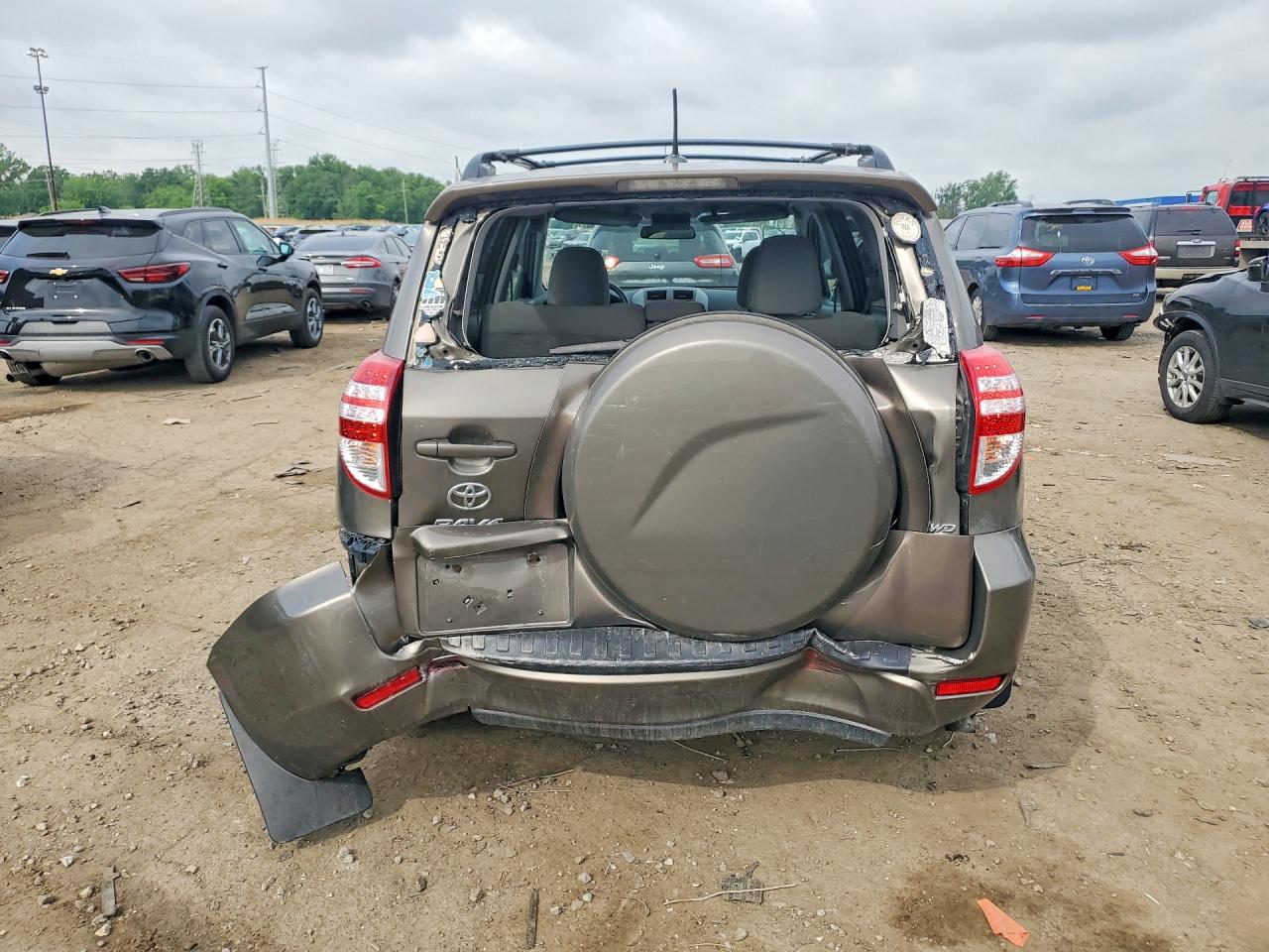 2011 Toyota Rav4 Base Tan vin: 2T3BF4DV8BW149551