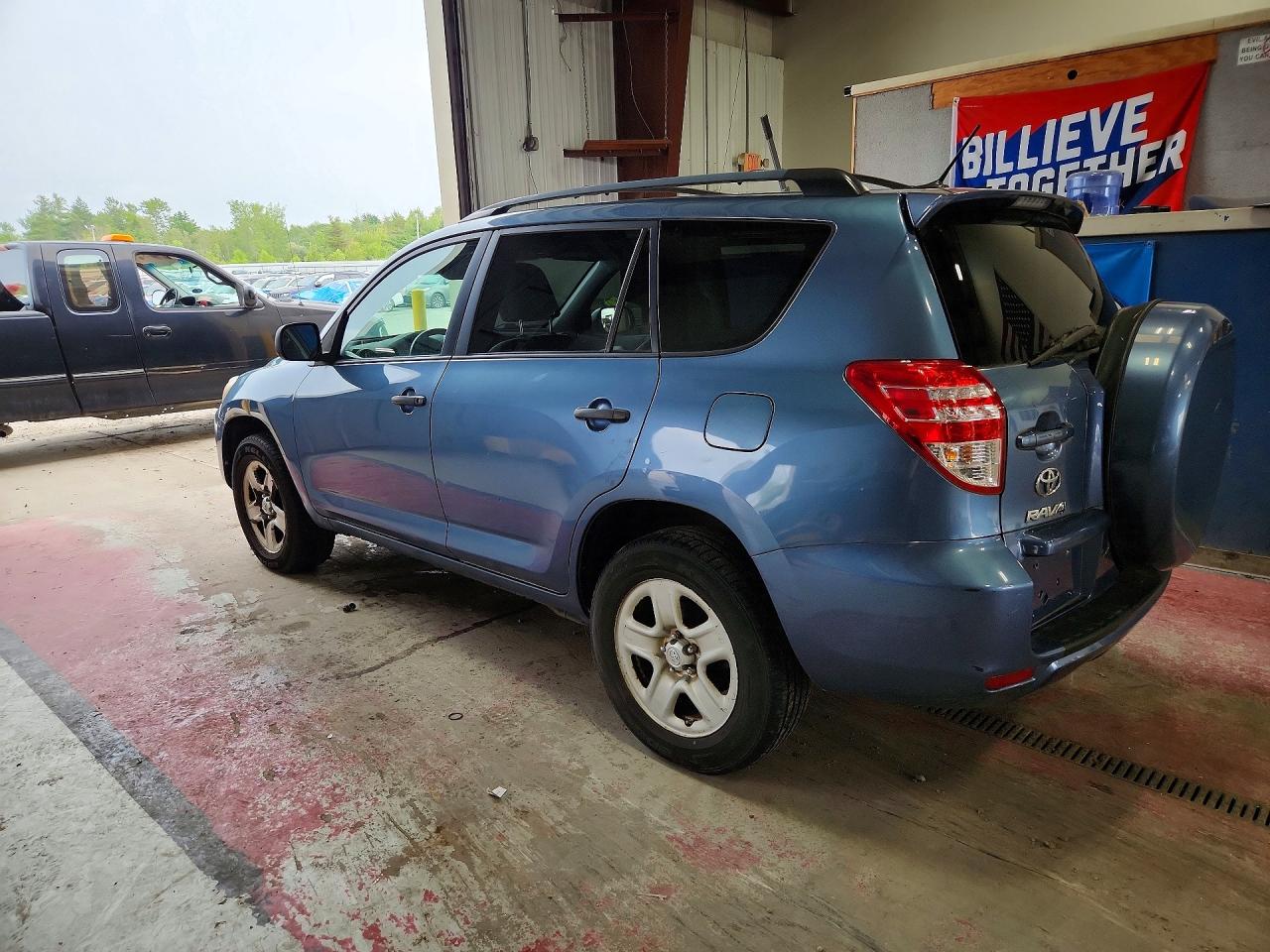 2011 Toyota Rav4 Base Blue vin: 2T3BF4DV8BW158007