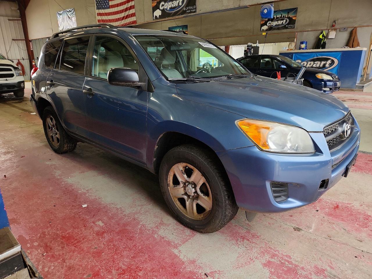2011 Toyota Rav4 Base Blue vin: 2T3BF4DV8BW158007