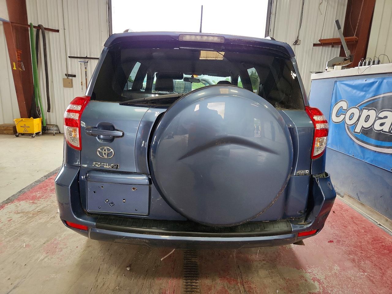 2011 Toyota Rav4 Base Blue vin: 2T3BF4DV8BW158007