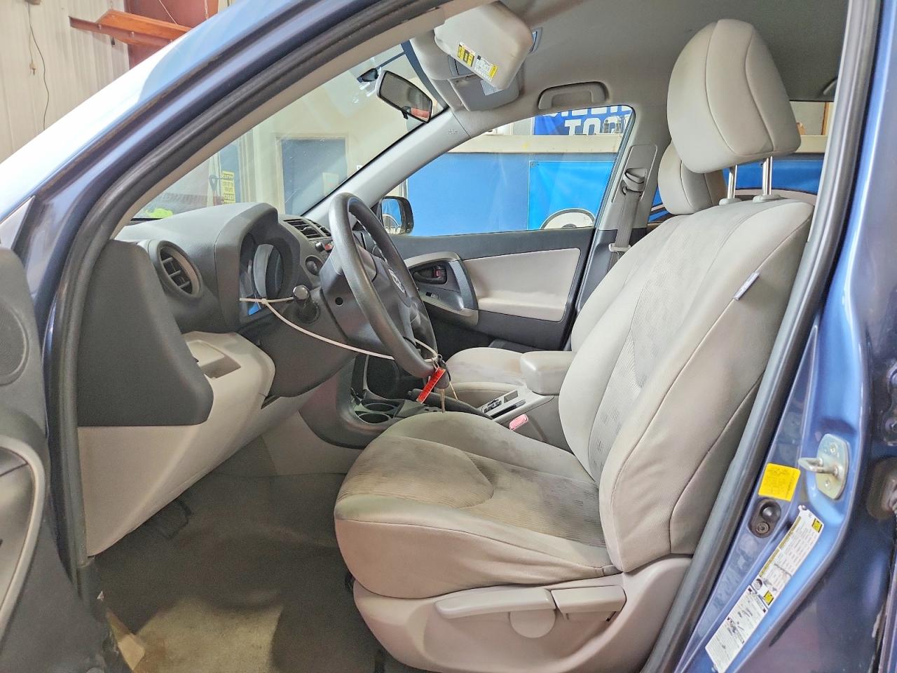 2011 Toyota Rav4 Base Blue vin: 2T3BF4DV8BW158007