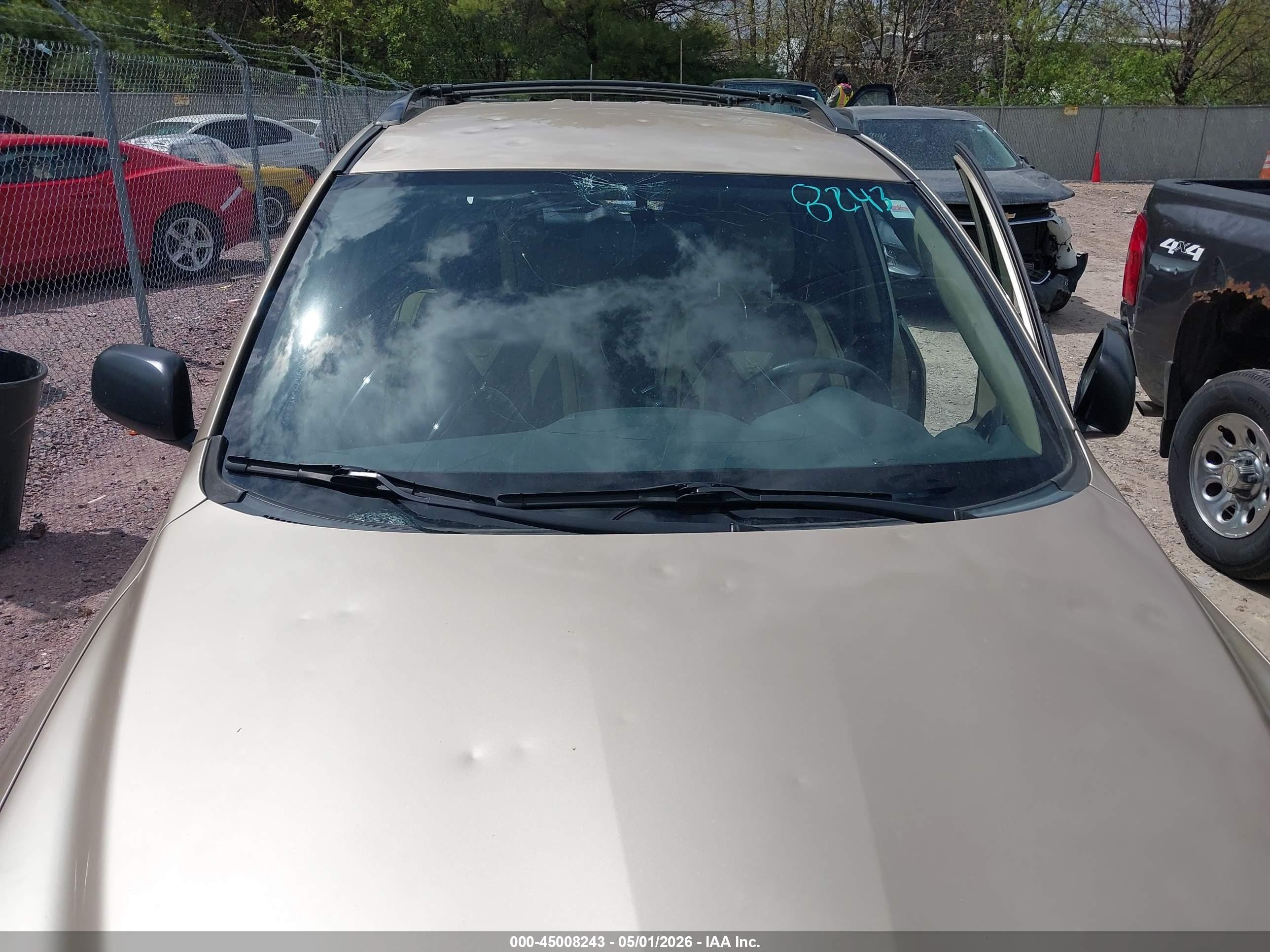 2011 Toyota Rav4   Champagne vin: 2T3BF4DV8BW161702