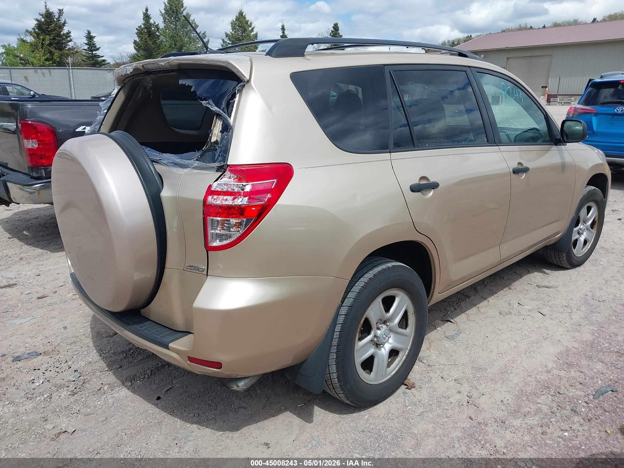 2011 Toyota Rav4   Champagne vin: 2T3BF4DV8BW161702