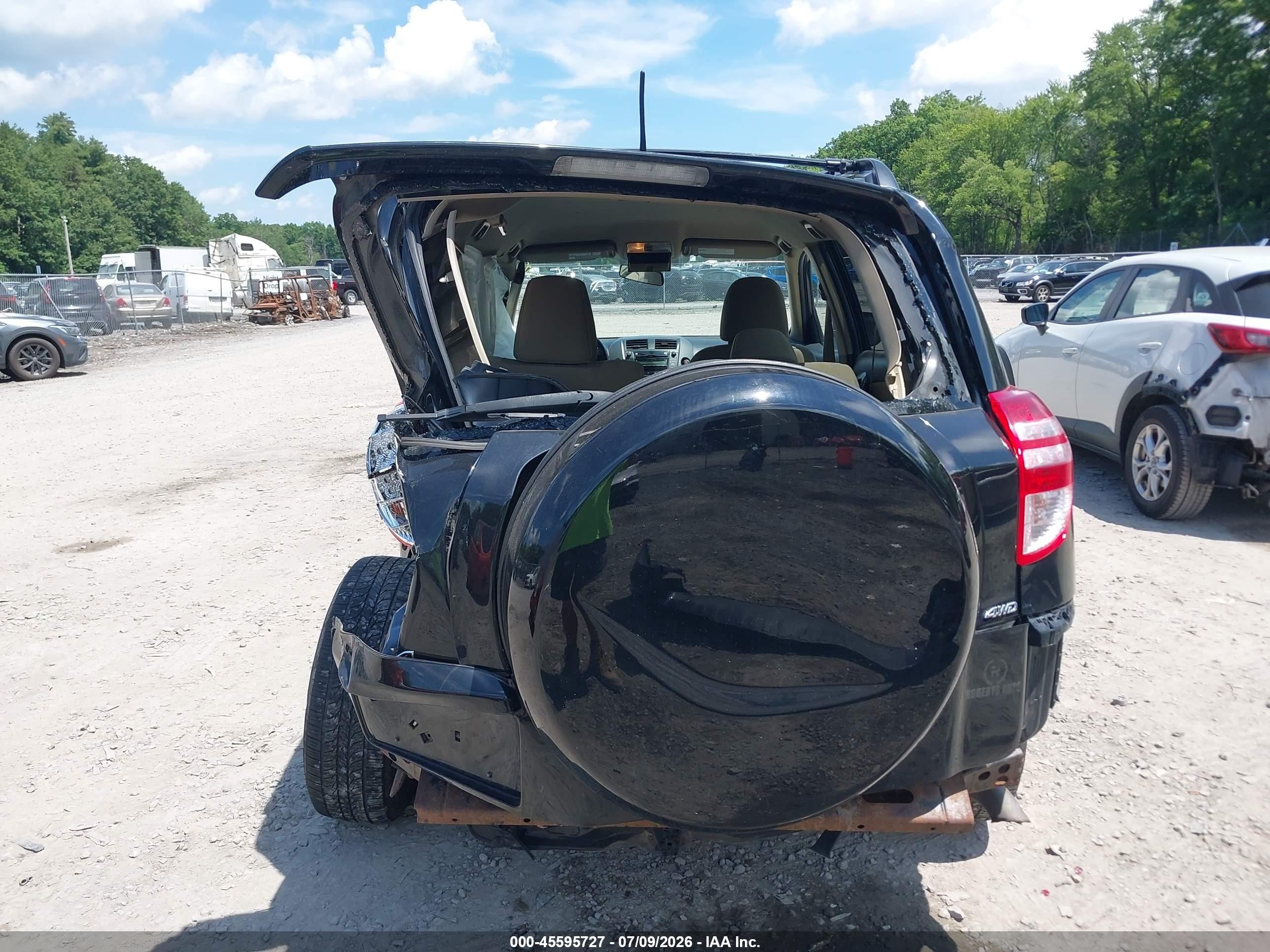 2011 Toyota Rav4   Black vin: 2T3BF4DV8BW175616