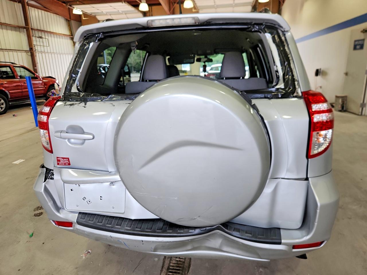 2012 Toyota Rav4 Base Серебряный vin: 2T3BF4DV8CW180896
