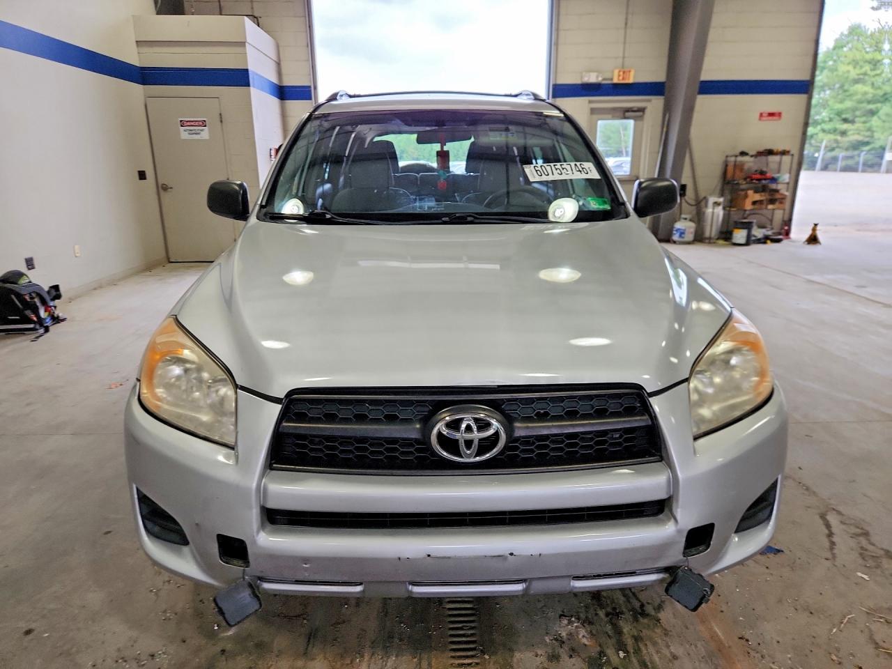 2012 Toyota Rav4 Base Серебряный vin: 2T3BF4DV8CW180896