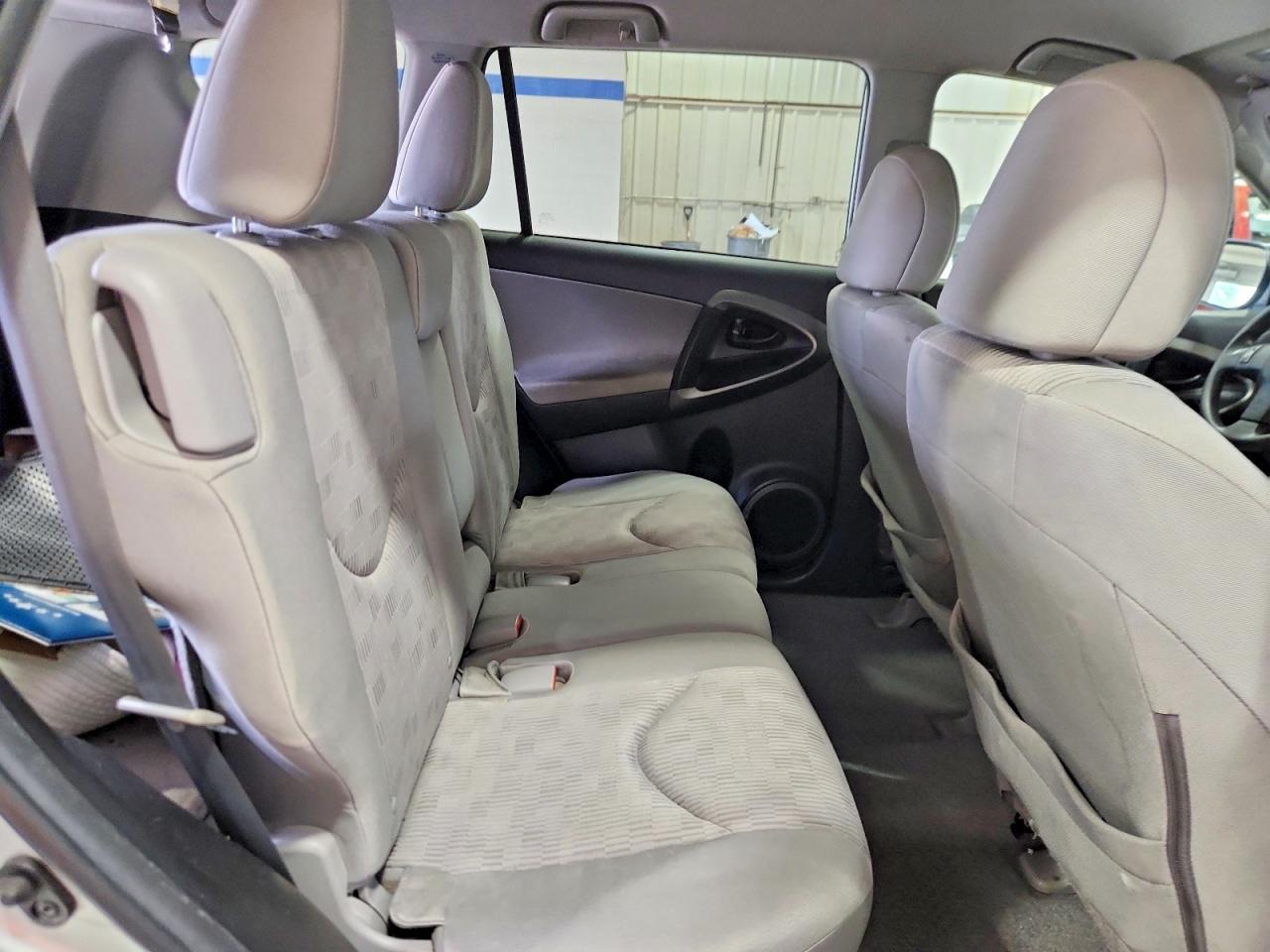 2012 Toyota Rav4 Base Серебряный vin: 2T3BF4DV8CW180896