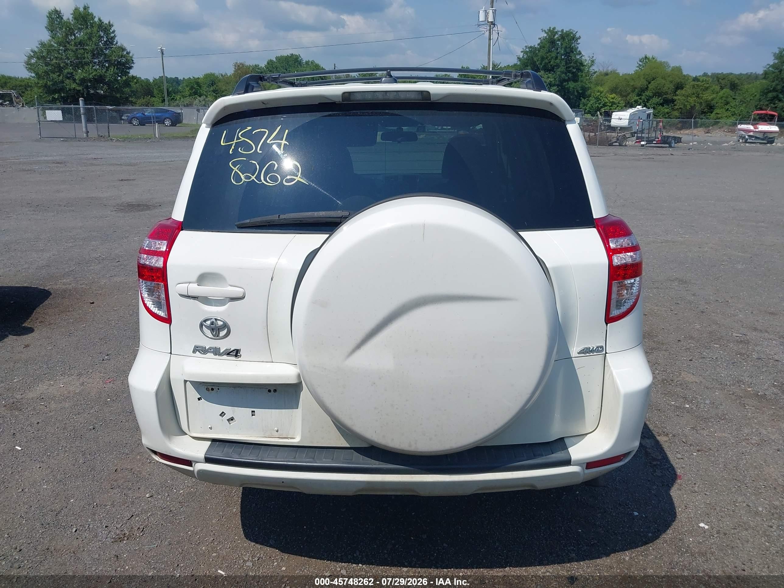 2012 Toyota Rav4   Белый vin: 2T3BF4DV8CW196788