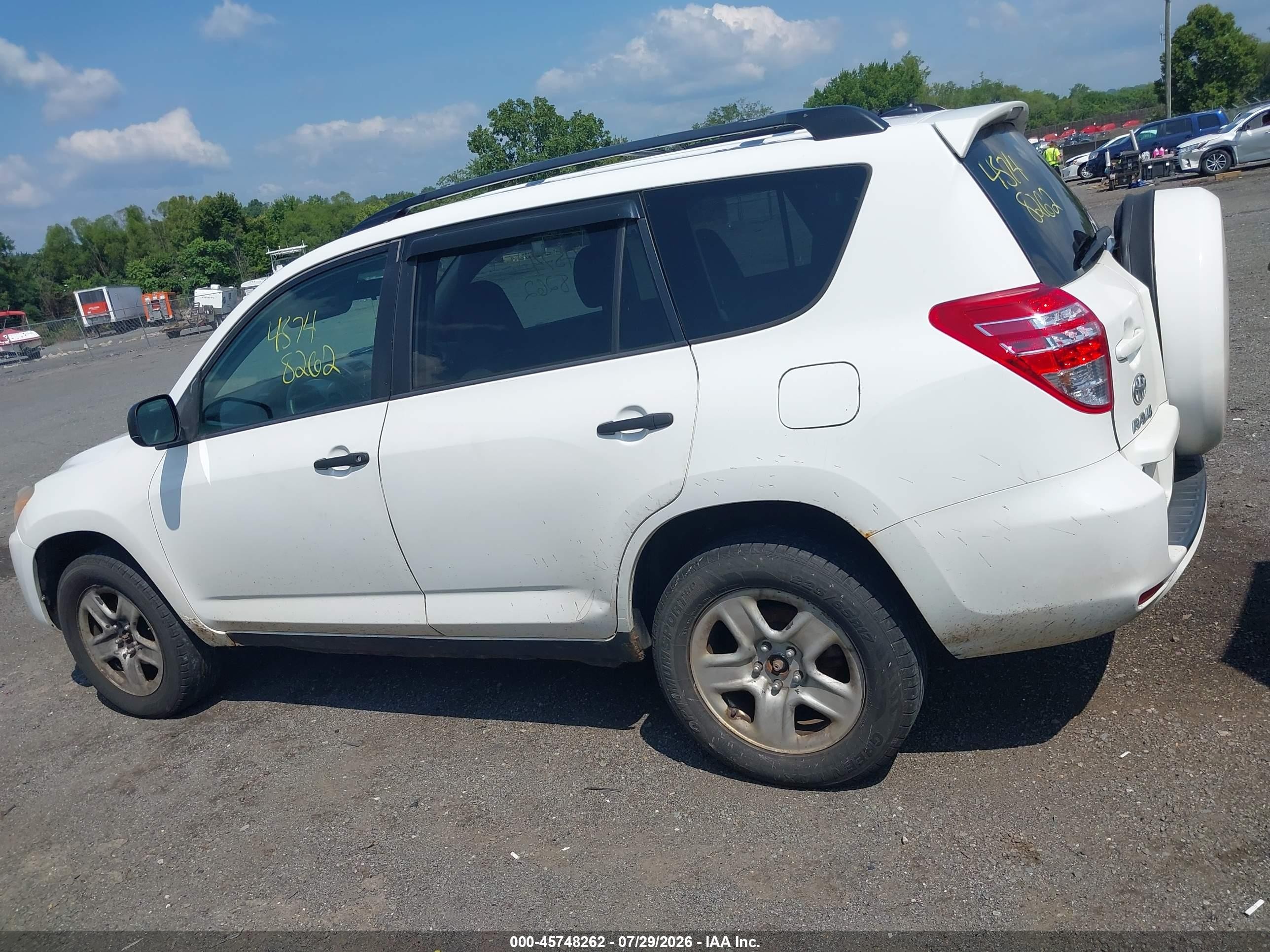 2012 Toyota Rav4   Белый vin: 2T3BF4DV8CW196788