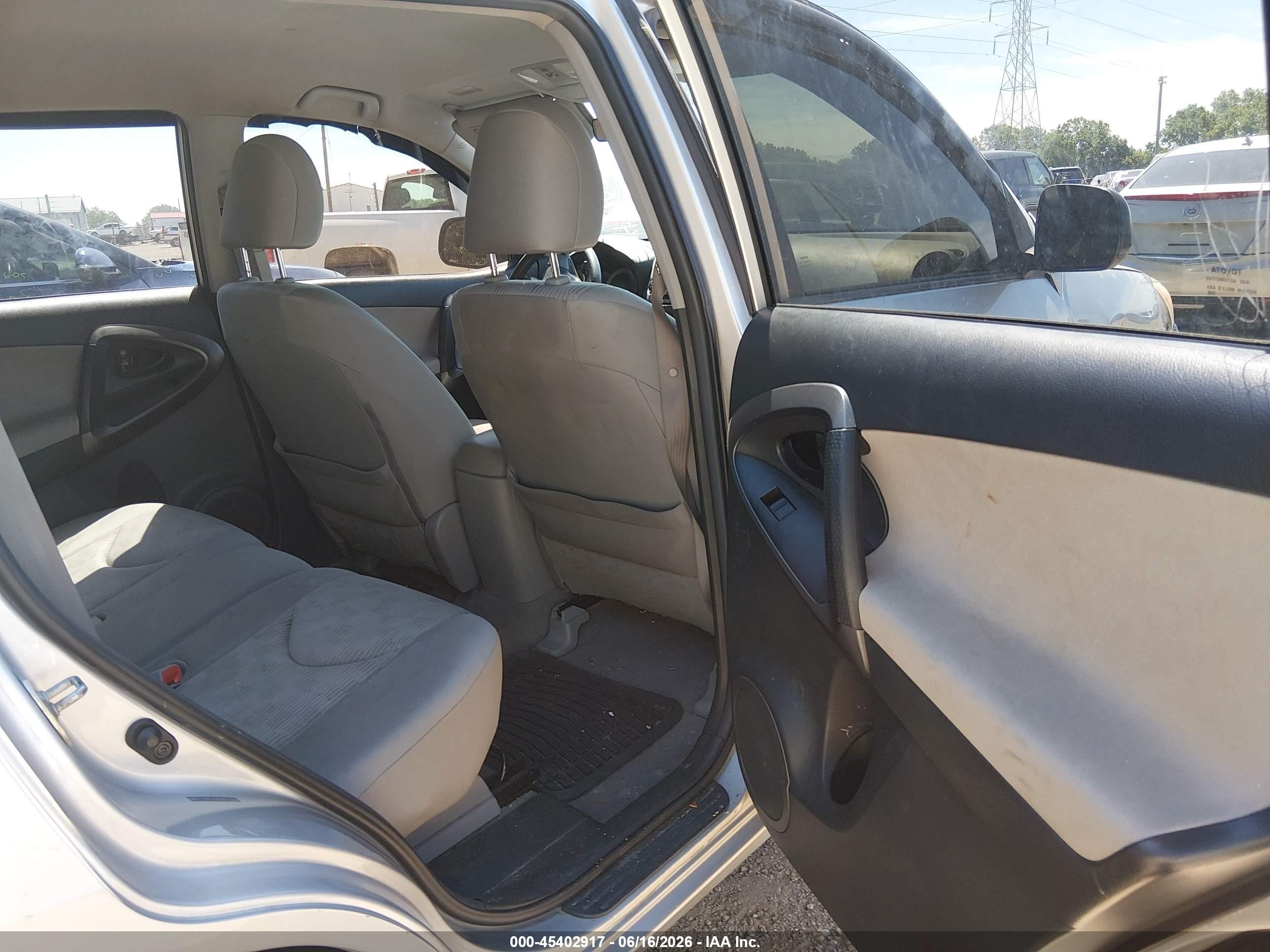 2012 Toyota Rav4   Silver vin: 2T3BF4DV8CW211998