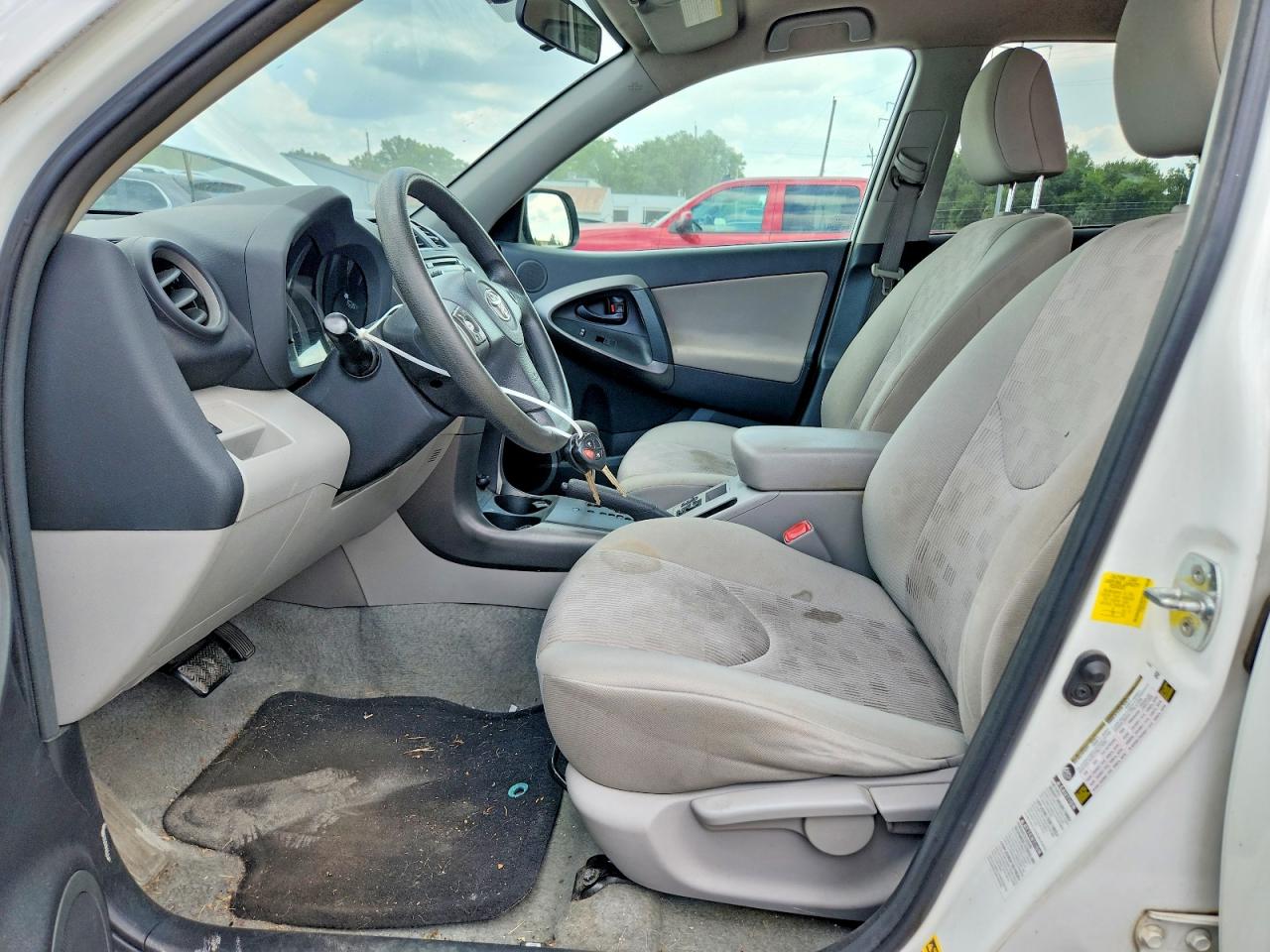 2012 Toyota Rav4 Base White vin: 2T3BF4DV8CW228557