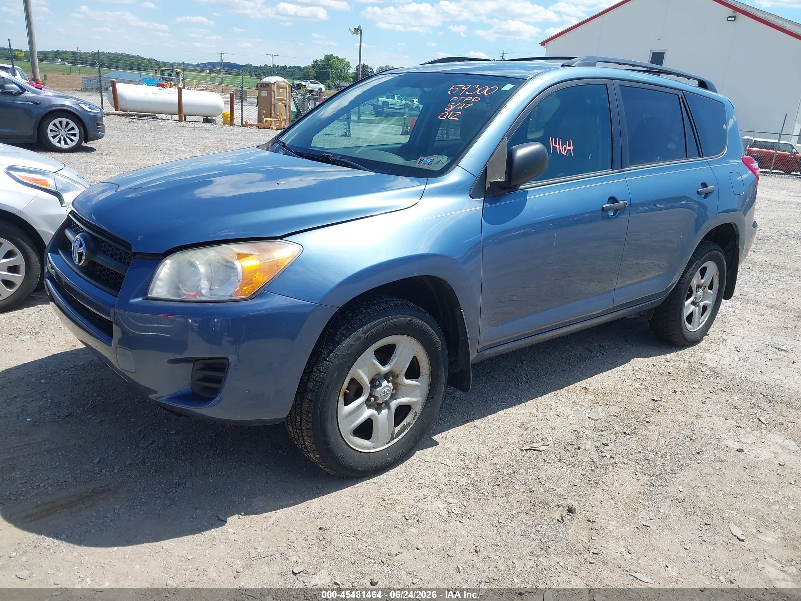 2012 Toyota Rav4   Blue vin: 2T3BF4DV8CW247626
