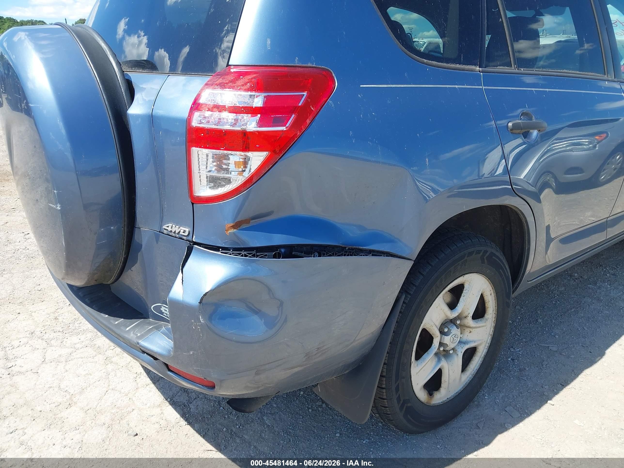 2012 Toyota Rav4   Blue vin: 2T3BF4DV8CW247626