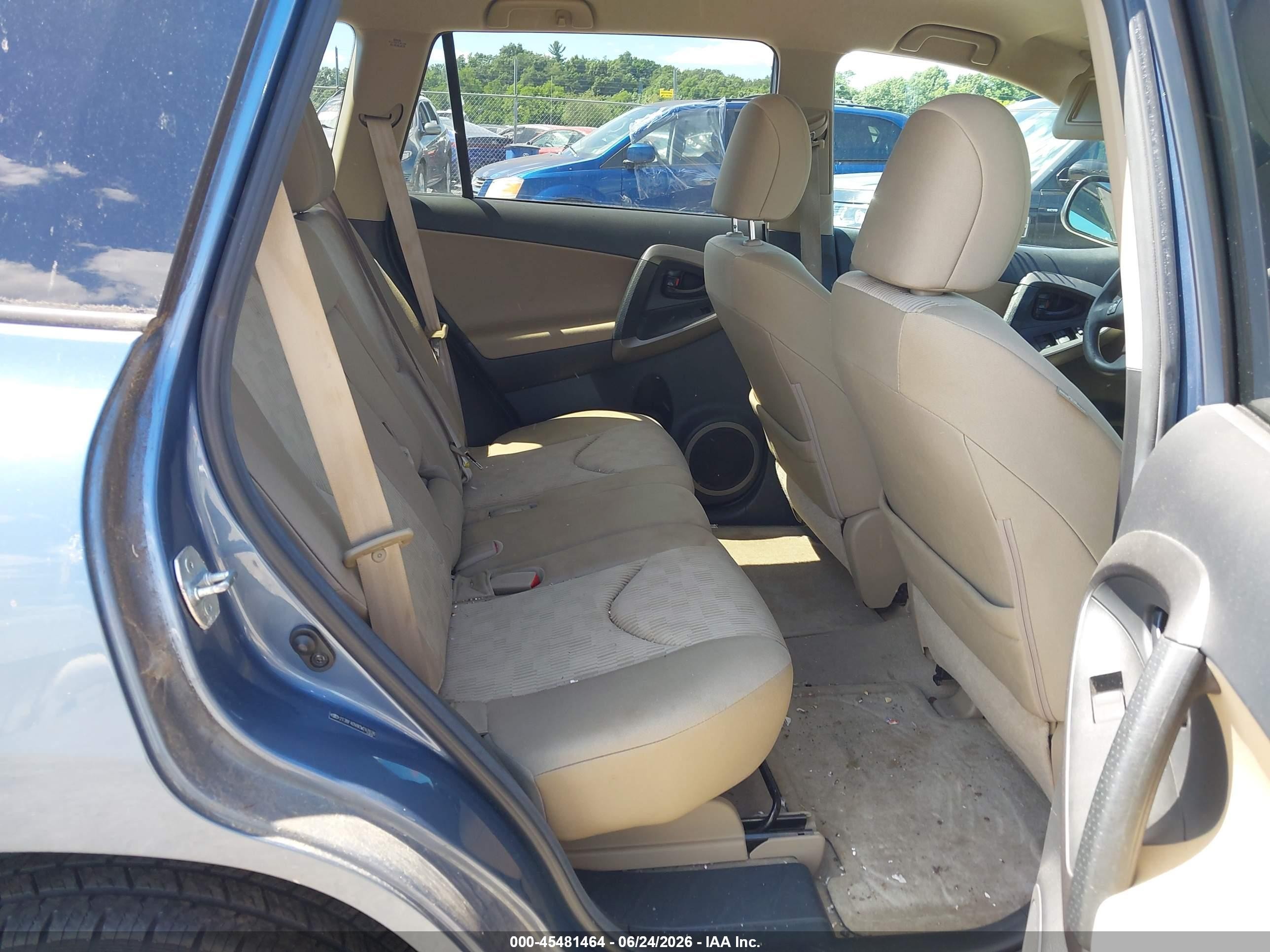 2012 Toyota Rav4   Blue vin: 2T3BF4DV8CW247626