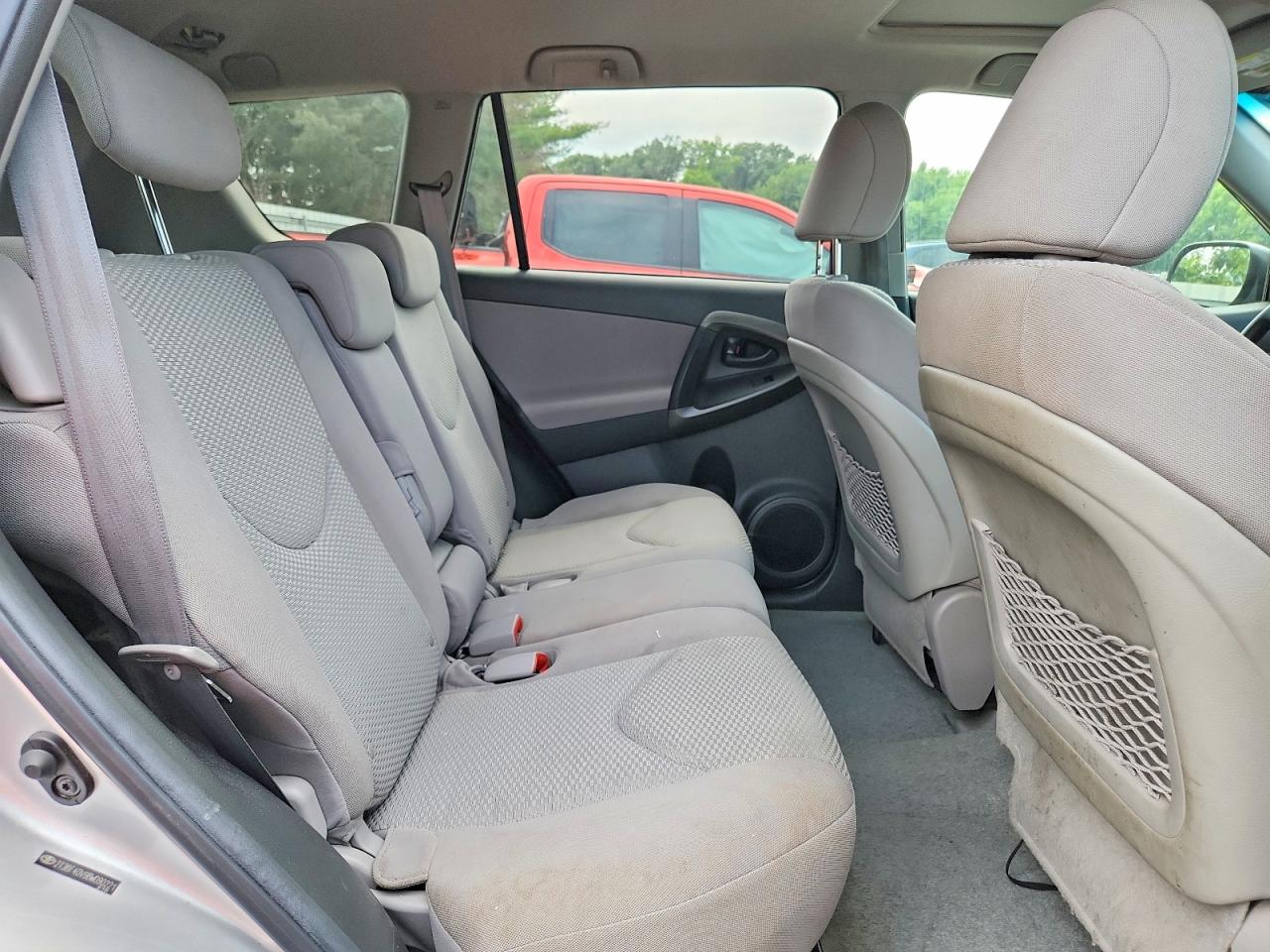 2011 Toyota Rav4 Серебряный vin: 2T3BF4DV9BW090221