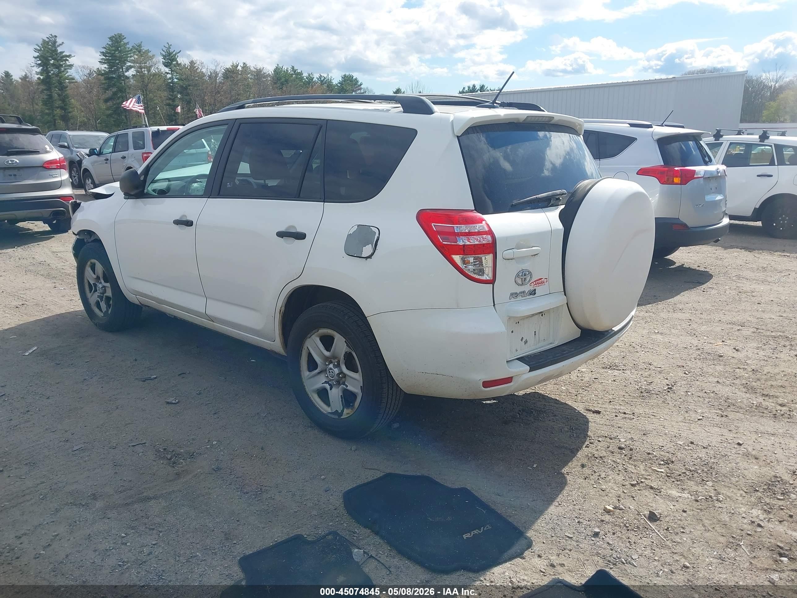 2011 Toyota Rav4   White vin: 2T3BF4DV9BW104618