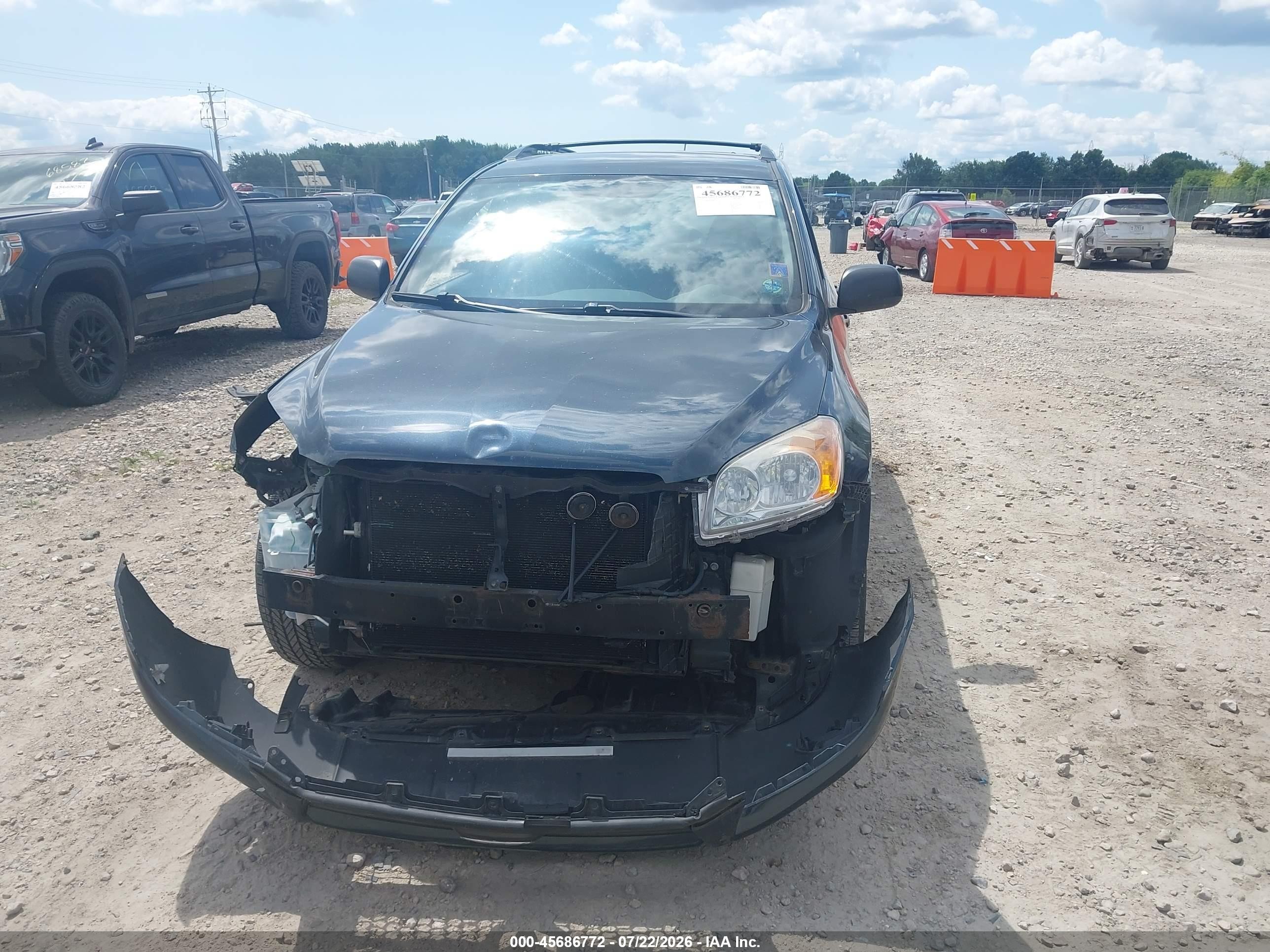 2011 Toyota Rav4   Blue vin: 2T3BF4DV9BW111424