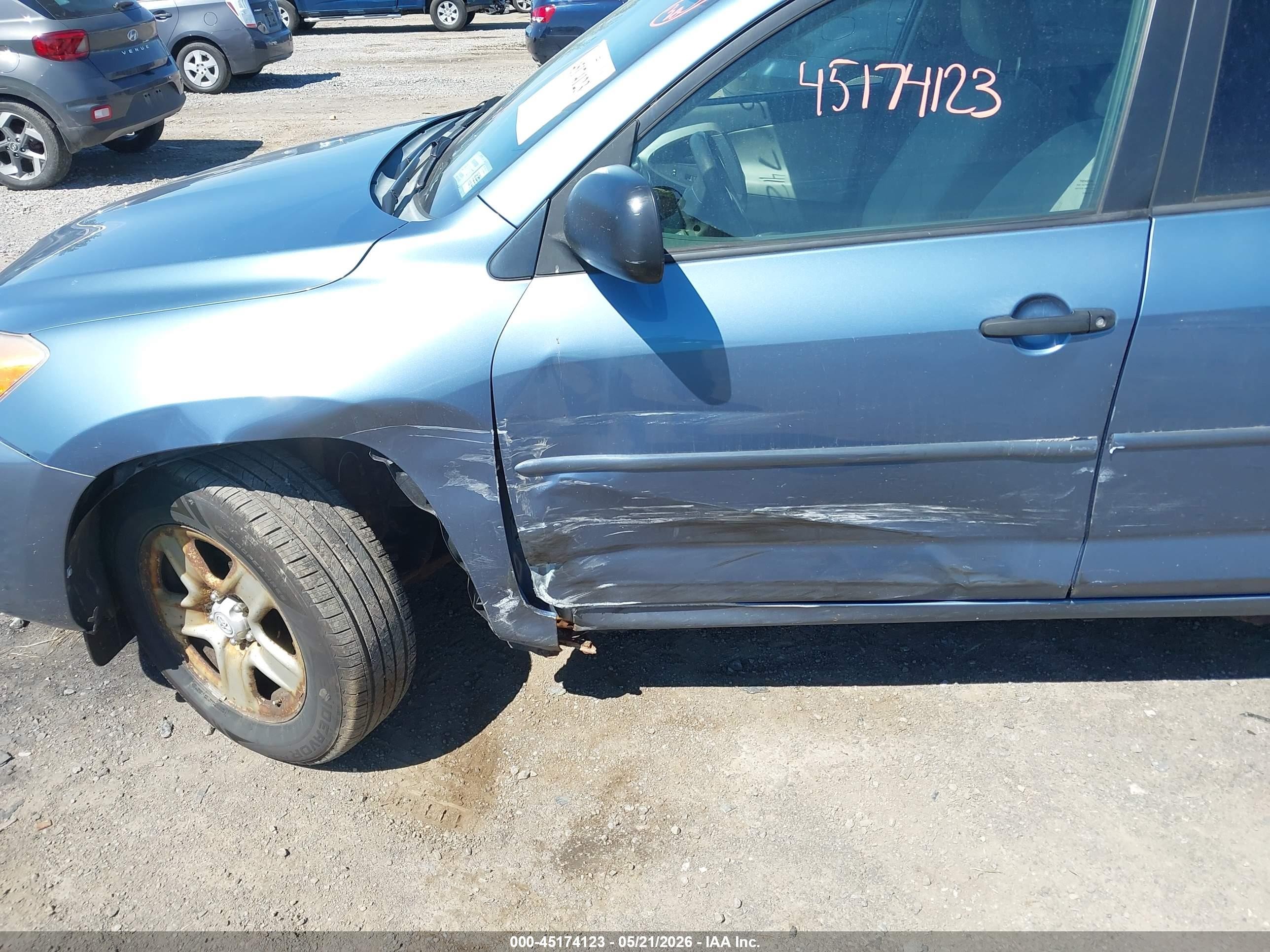 2011 Toyota Rav4   Синий vin: 2T3BF4DV9BW111990