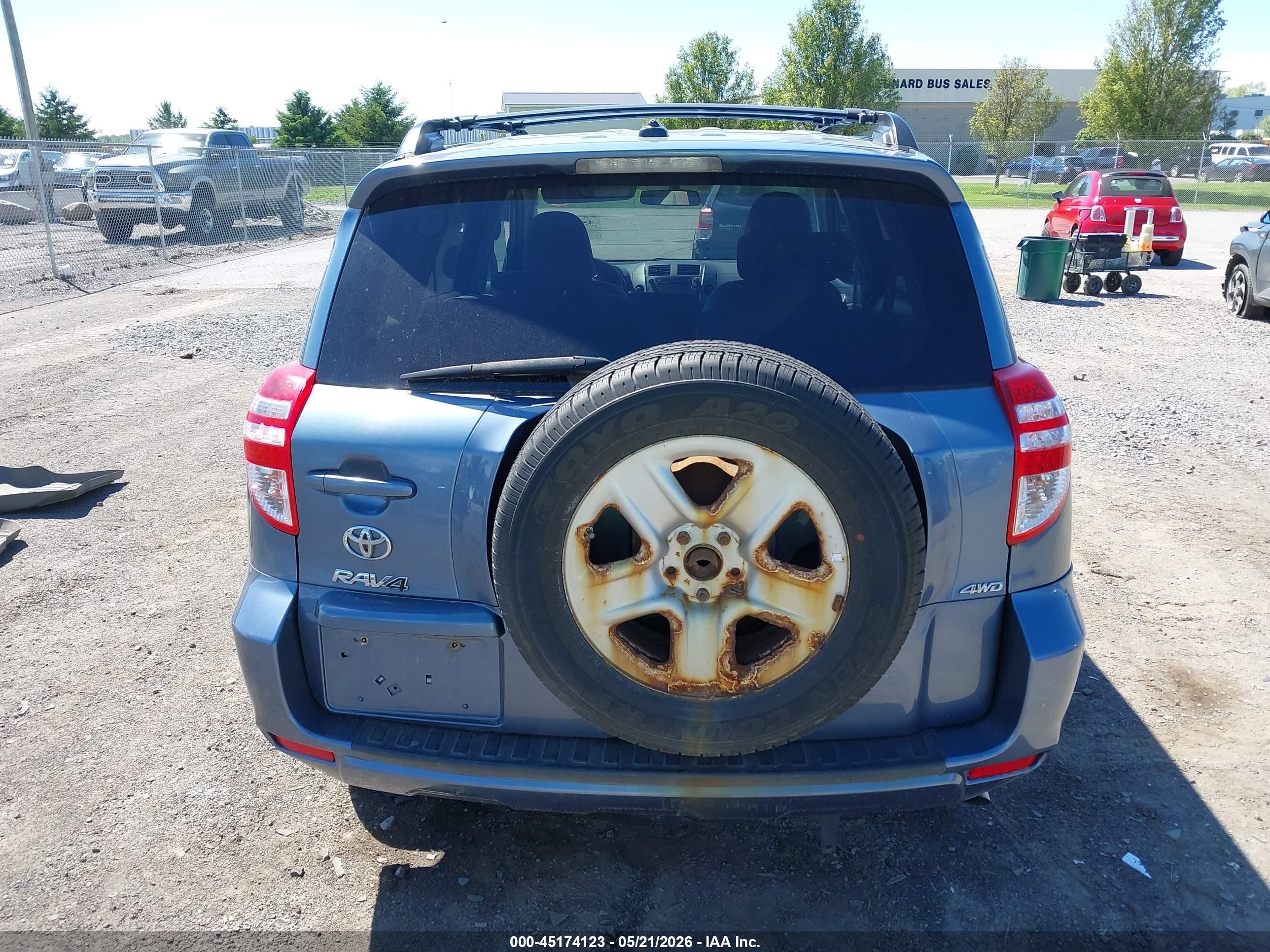 2011 Toyota Rav4   Синий vin: 2T3BF4DV9BW111990