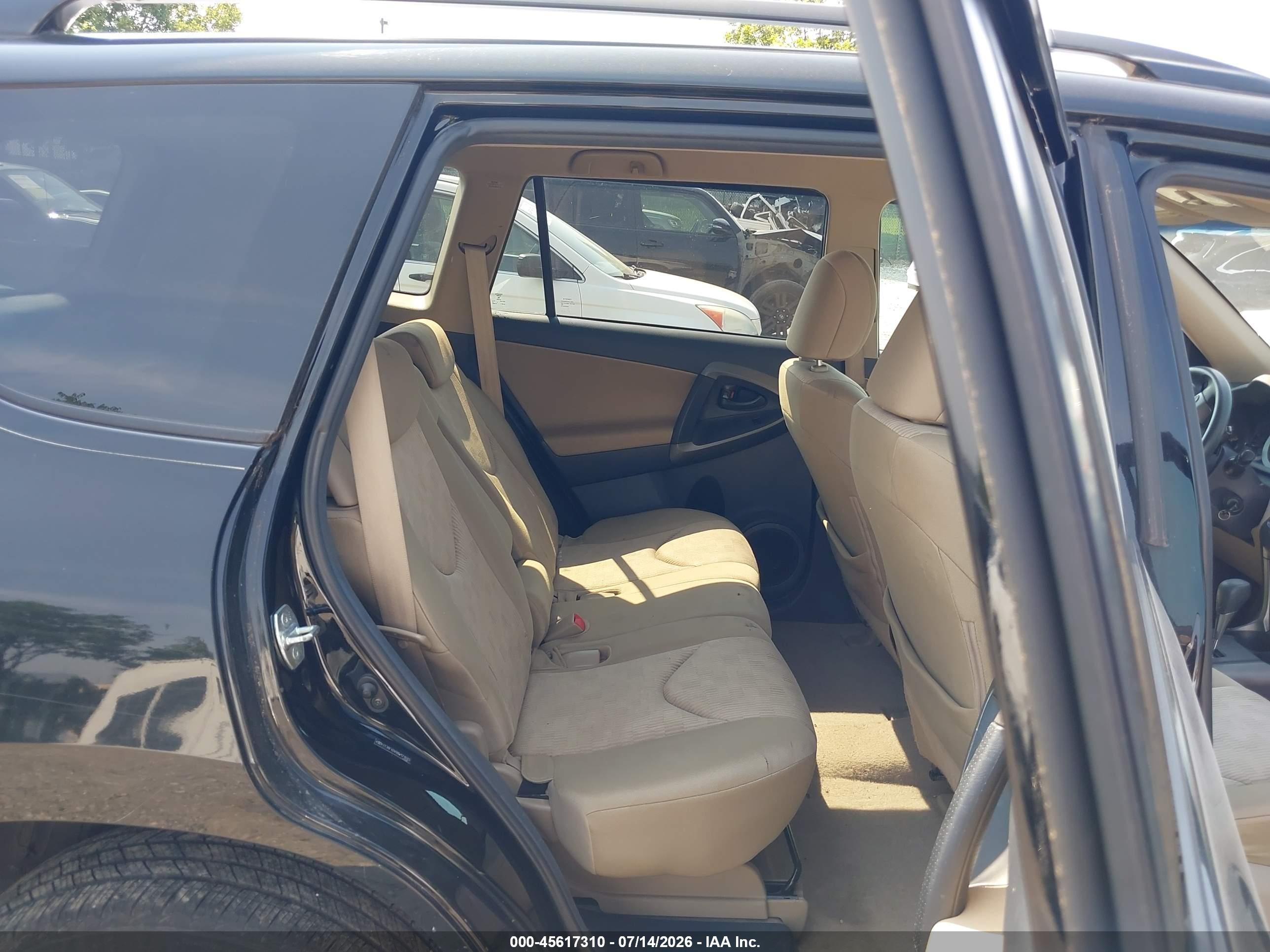 2011 Toyota Rav4   Черный vin: 2T3BF4DV9BW121693
