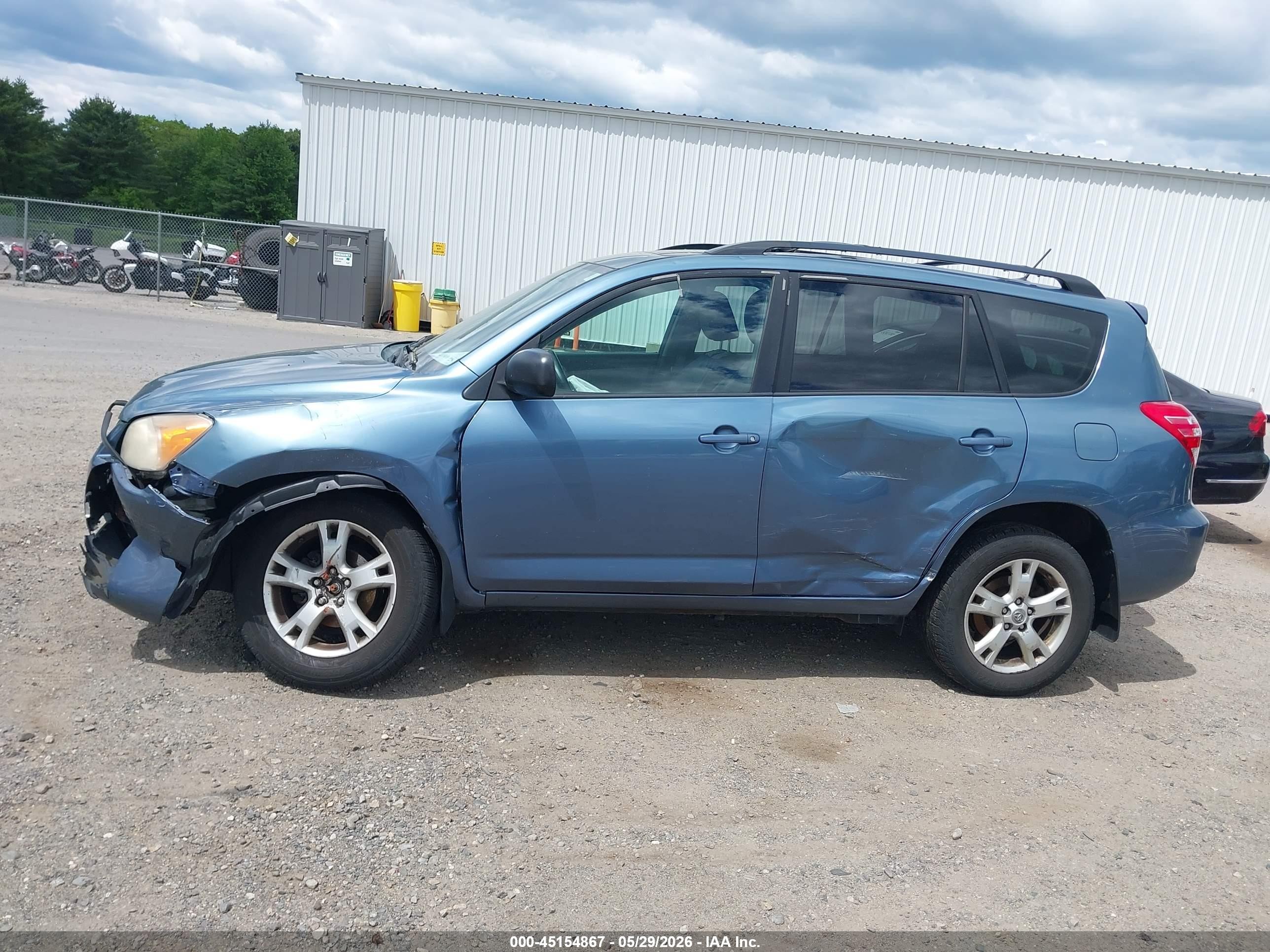 2011 Toyota Rav4   Blue vin: 2T3BF4DV9BW128420