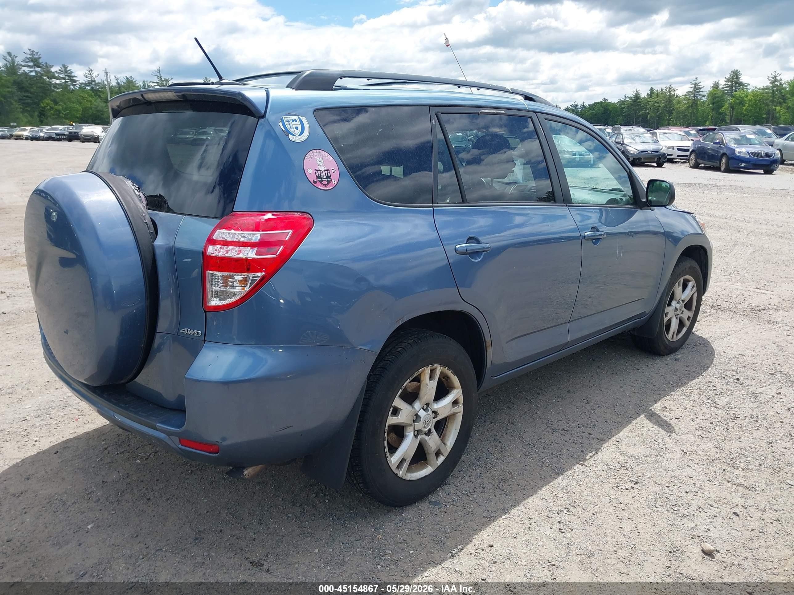 2011 Toyota Rav4   Blue vin: 2T3BF4DV9BW128420