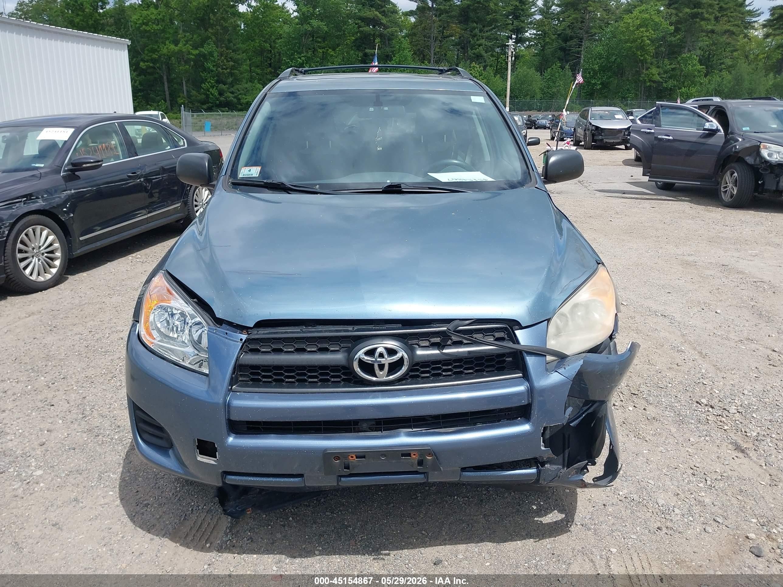 2011 Toyota Rav4   Blue vin: 2T3BF4DV9BW128420