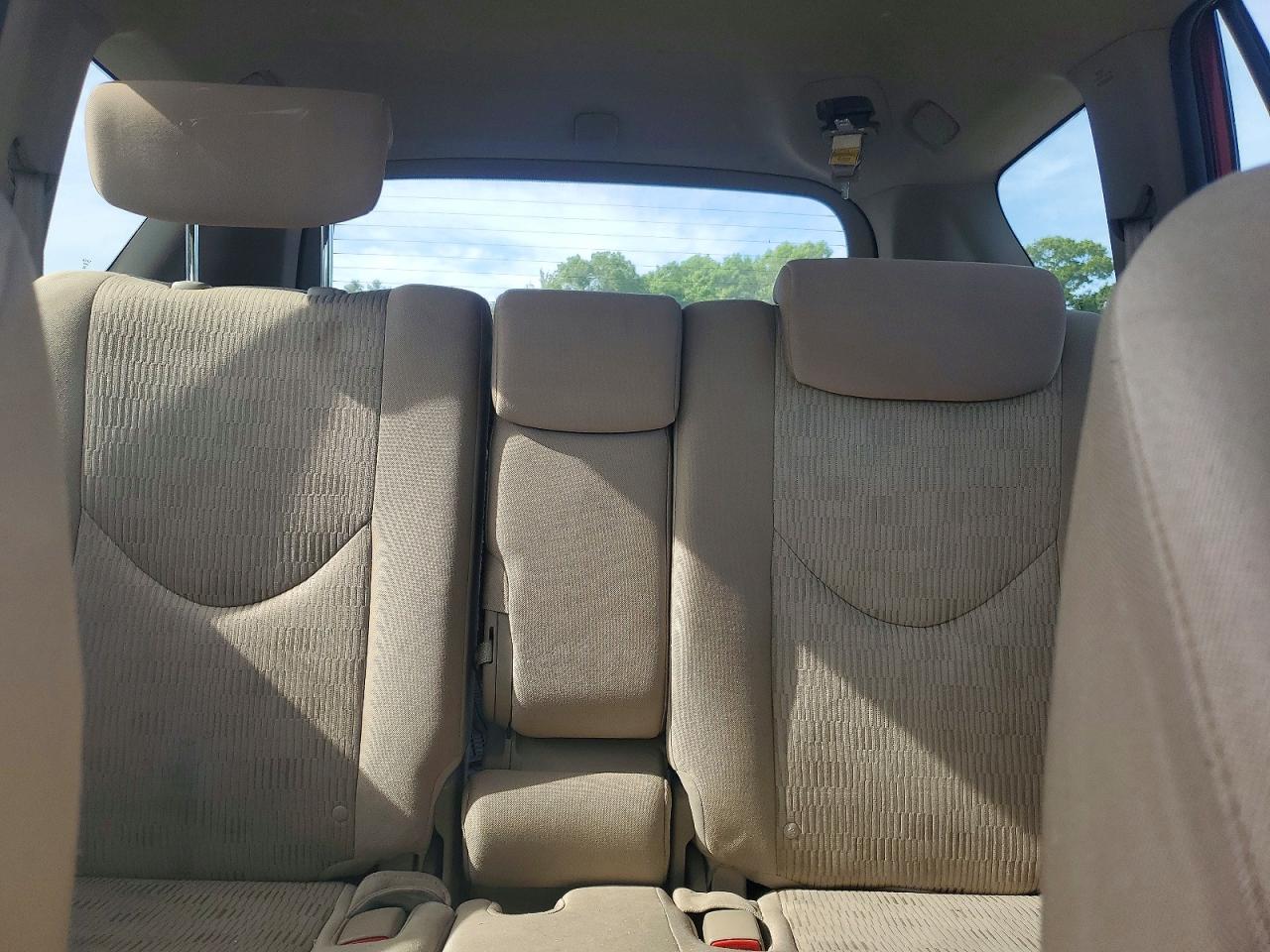 2011 Toyota Rav4 Base Red vin: 2T3BF4DV9BW138235
