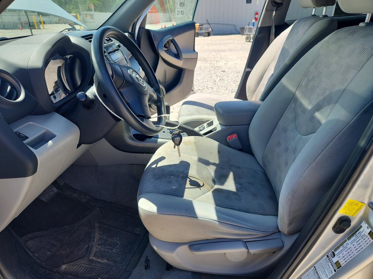 2011 Toyota Rav4 Base Silver vin: 2T3BF4DV9BW174992