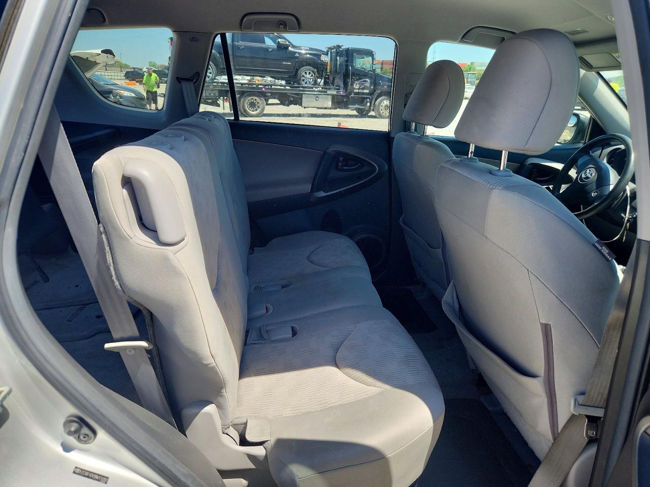2011 Toyota Rav4 Base Silver vin: 2T3BF4DV9BW174992