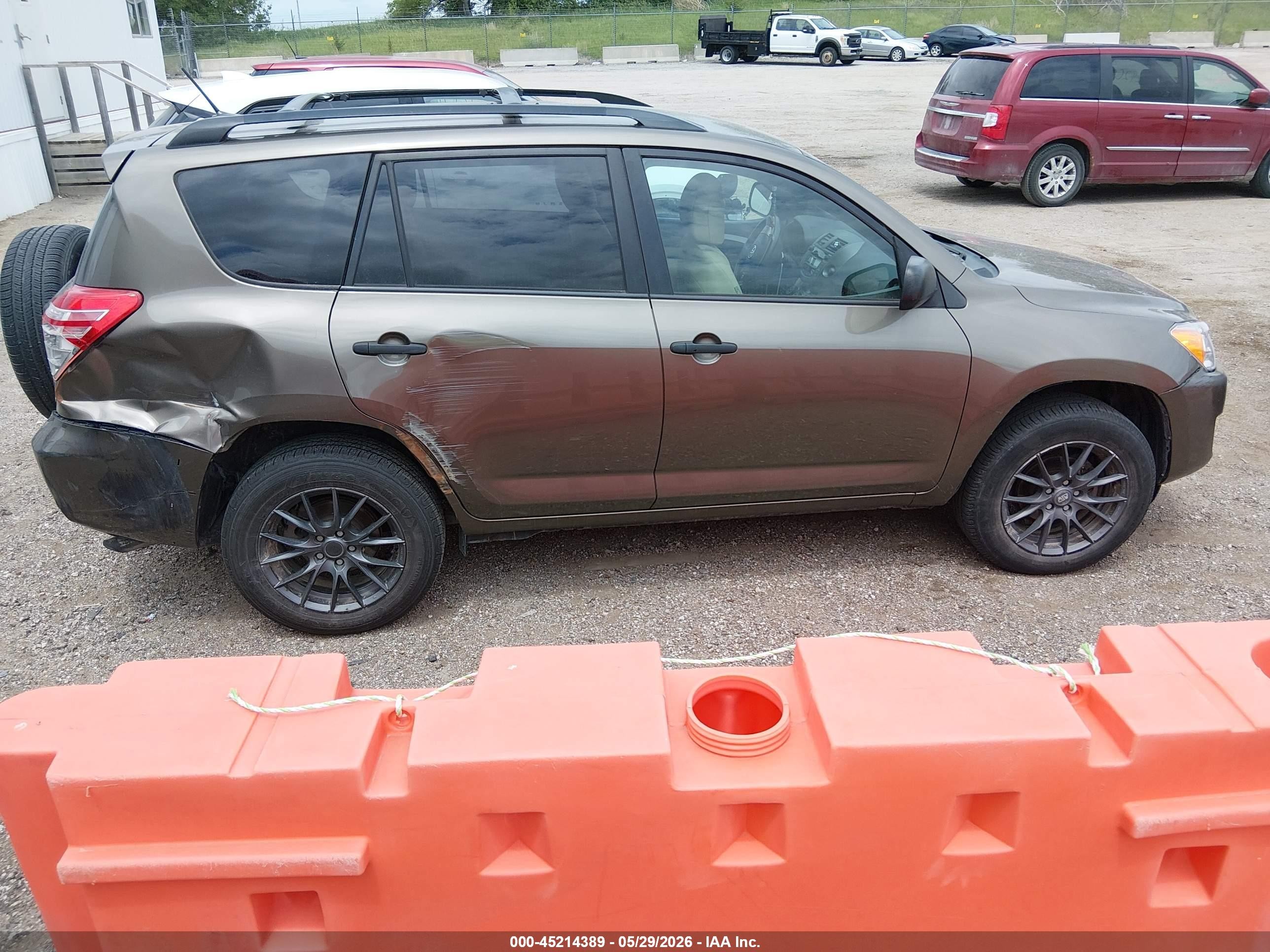 2011 Toyota Rav4   Gray vin: 2T3BF4DV9BW177407