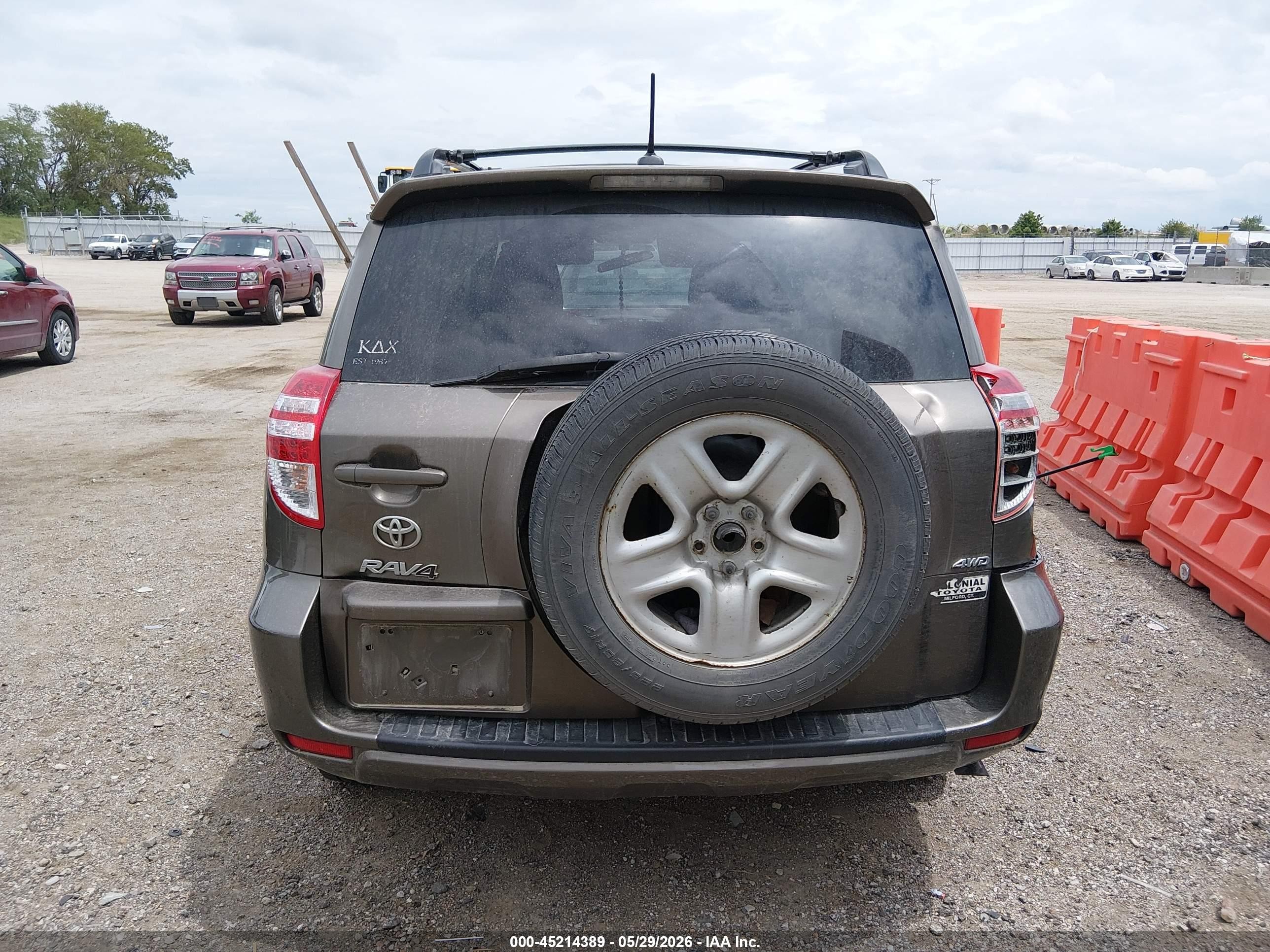 2011 Toyota Rav4   Gray vin: 2T3BF4DV9BW177407