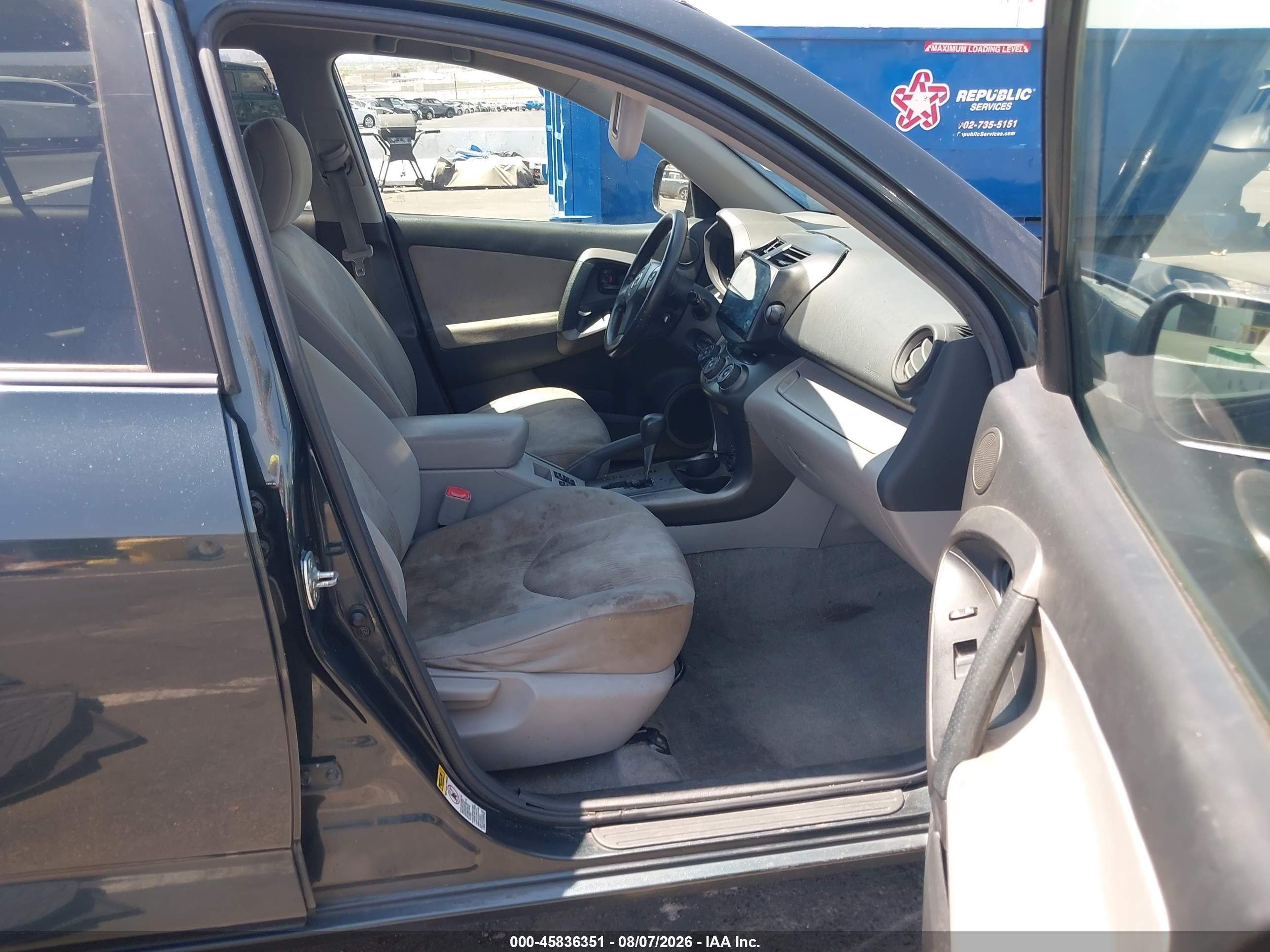2012 Toyota Rav4   Blue vin: 2T3BF4DV9CW213761