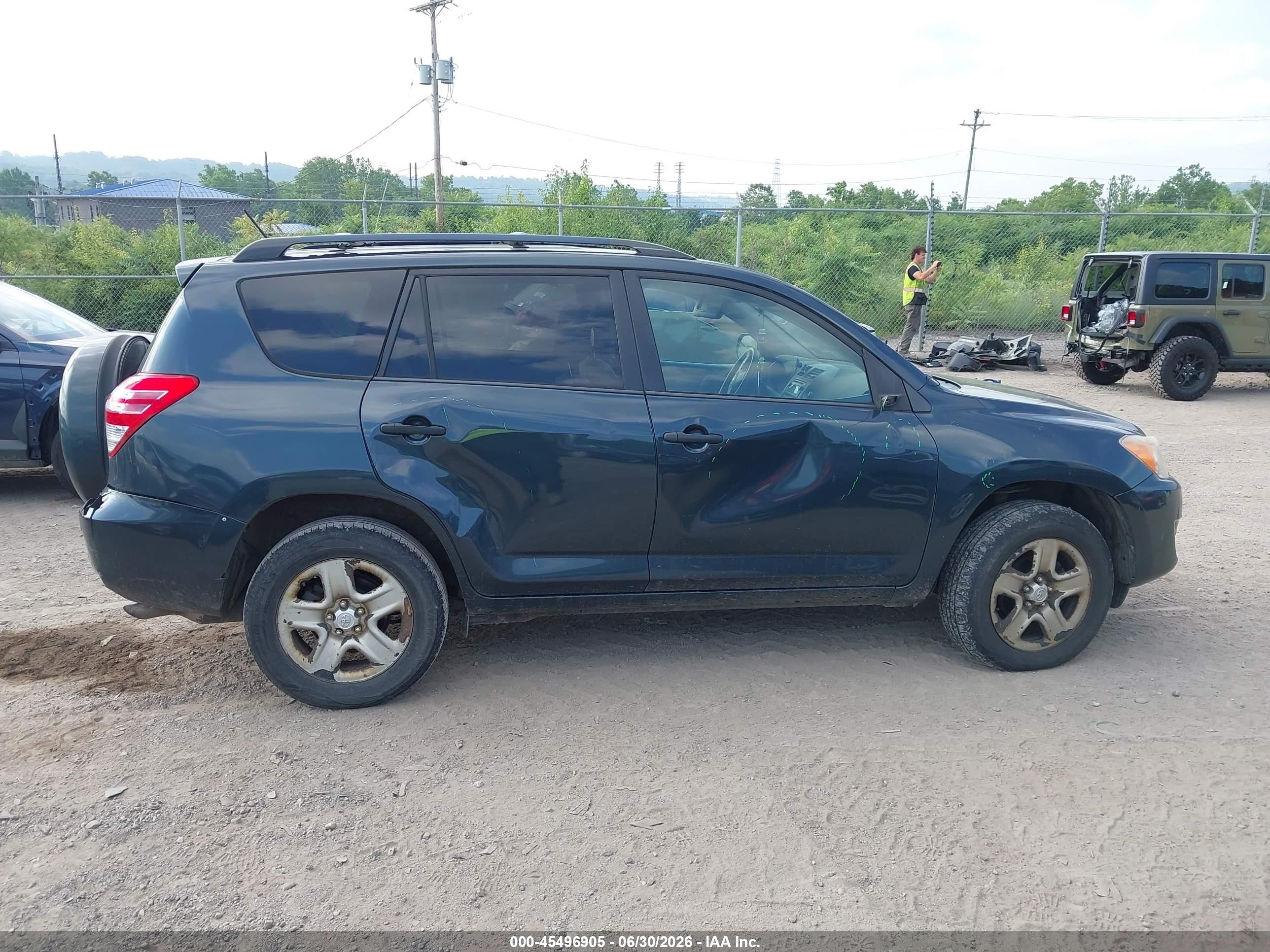 2012 Toyota Rav4   Серый vin: 2T3BF4DV9CW216286