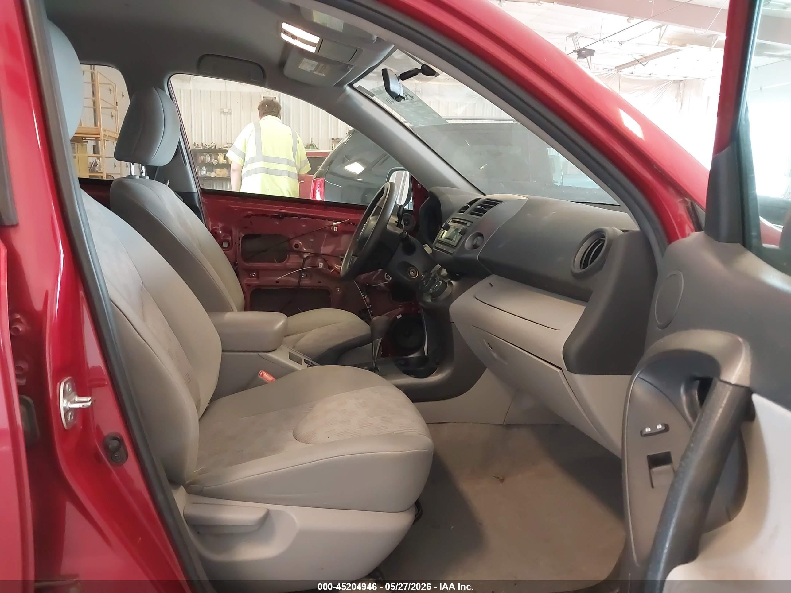 2012 Toyota Rav4   Red vin: 2T3BF4DV9CW241933