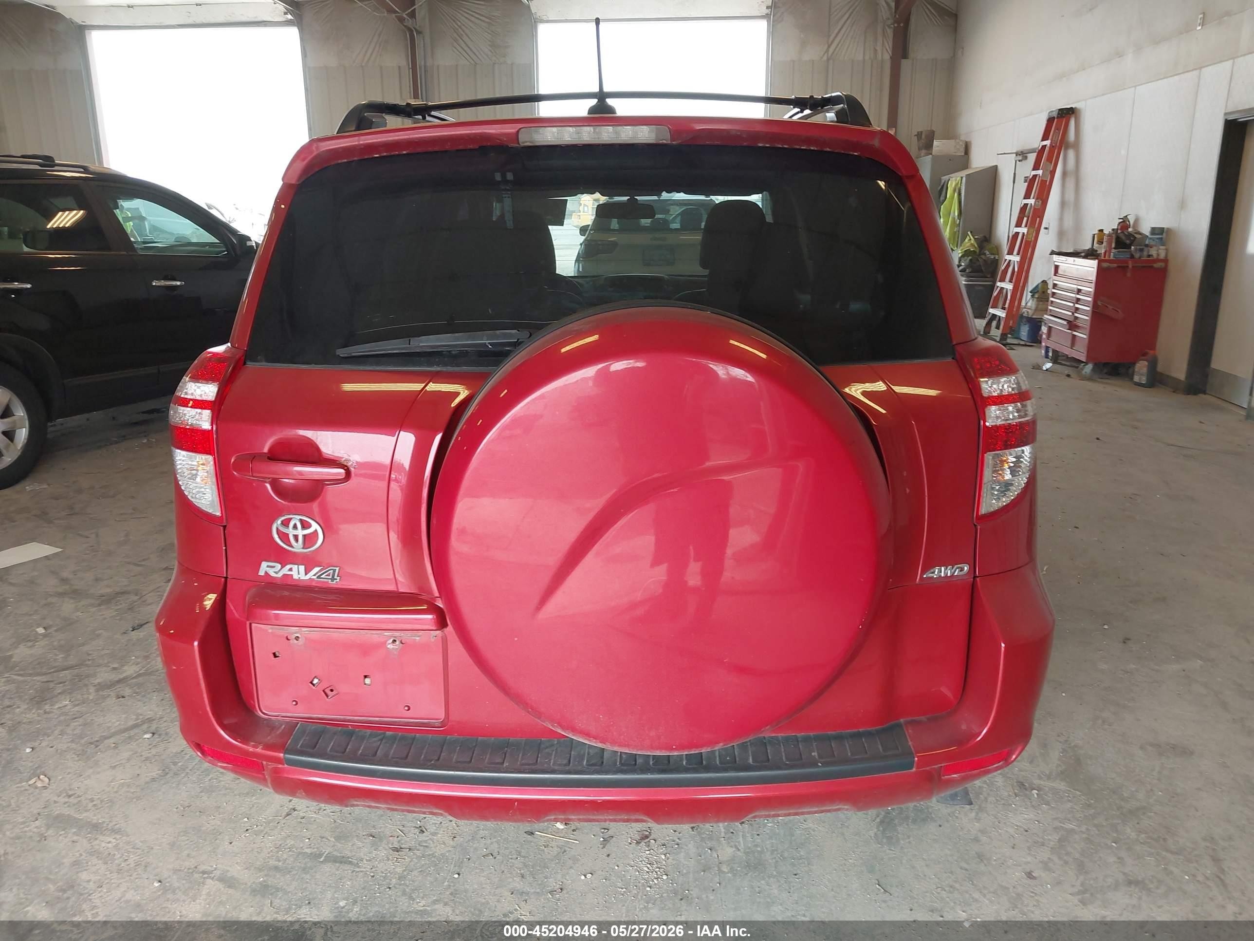 2012 Toyota Rav4   Red vin: 2T3BF4DV9CW241933