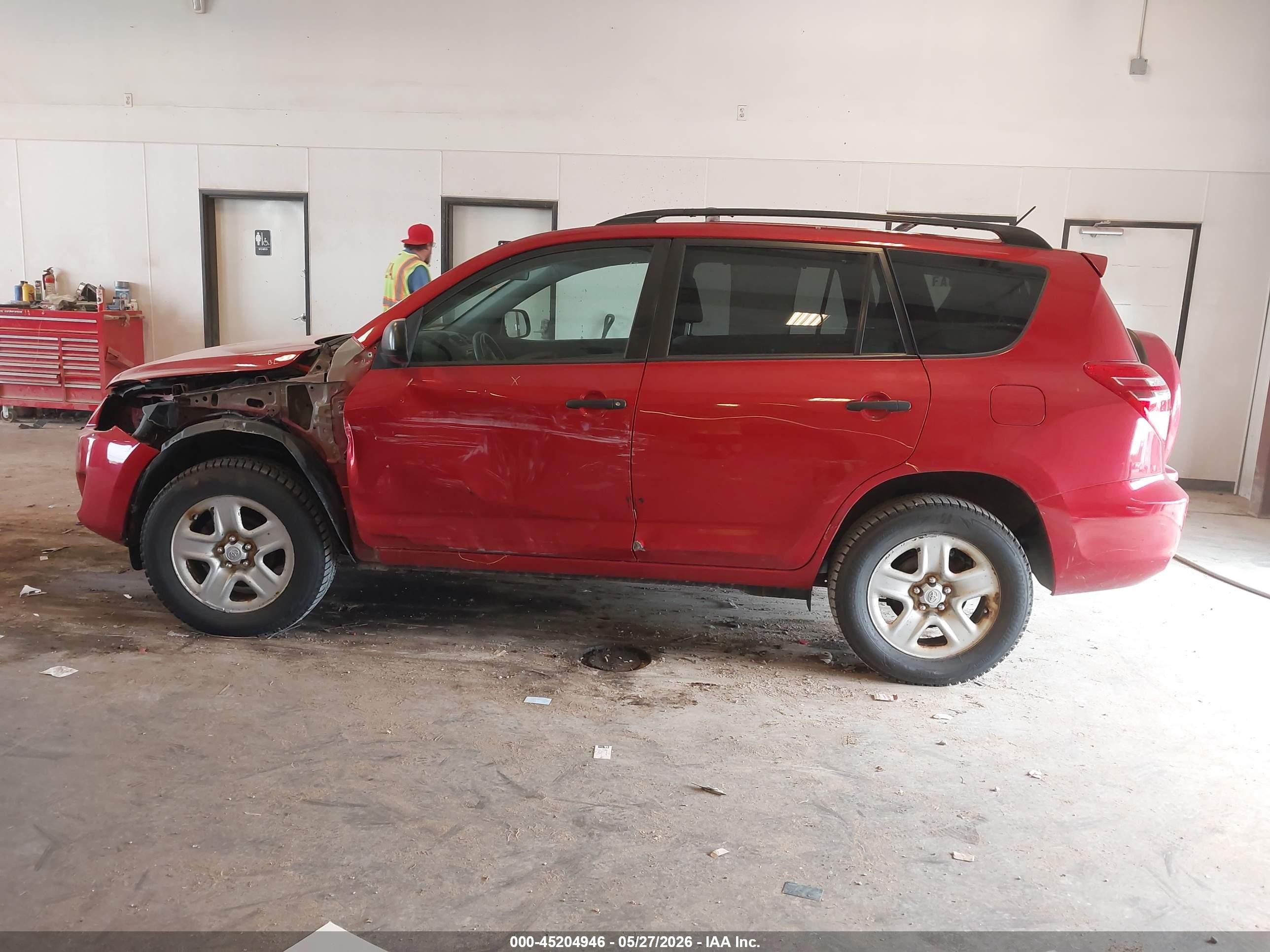 2012 Toyota Rav4   Red vin: 2T3BF4DV9CW241933