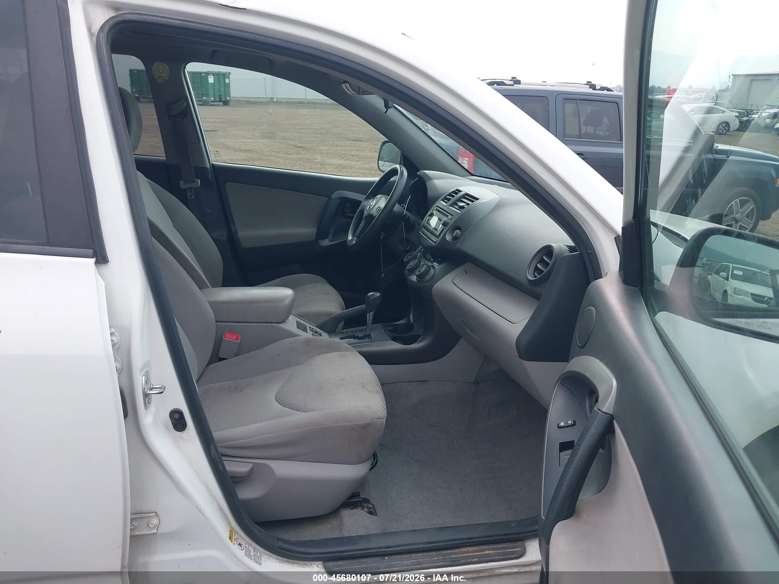 2012 Toyota Rav4   White vin: 2T3BF4DV9CW243679