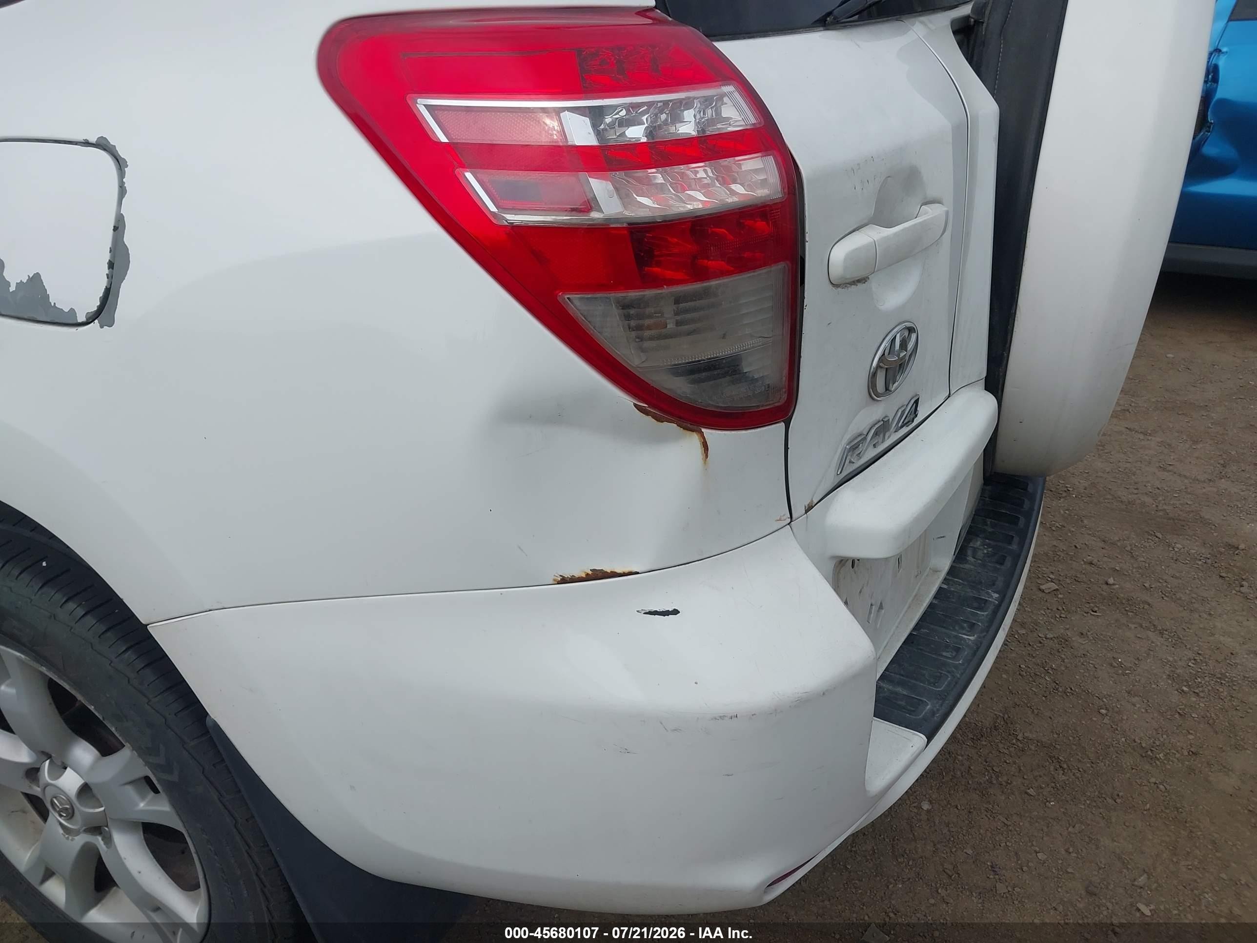 2012 Toyota Rav4   White vin: 2T3BF4DV9CW243679