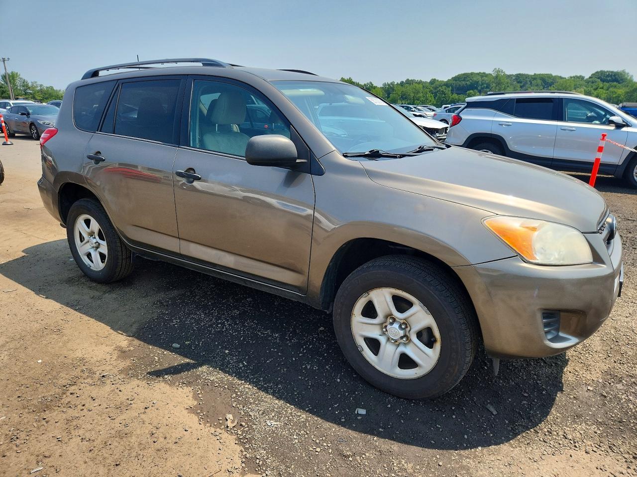 2012 Toyota Rav4 Base Tan vin: 2T3BF4DV9CW263799