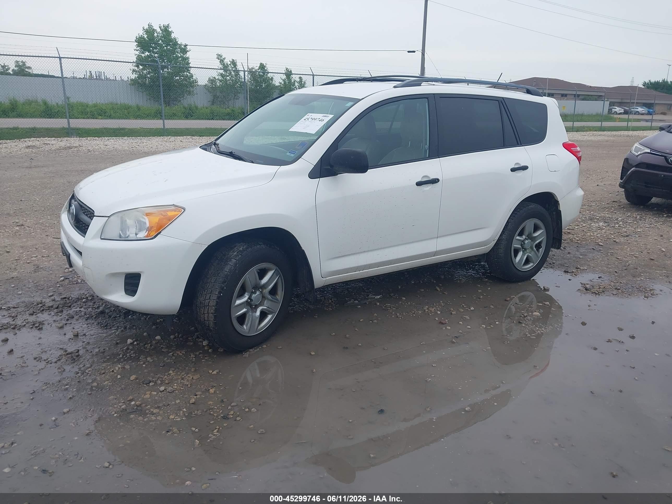 2010 Toyota Rav4   White vin: 2T3BF4DVXAW031869
